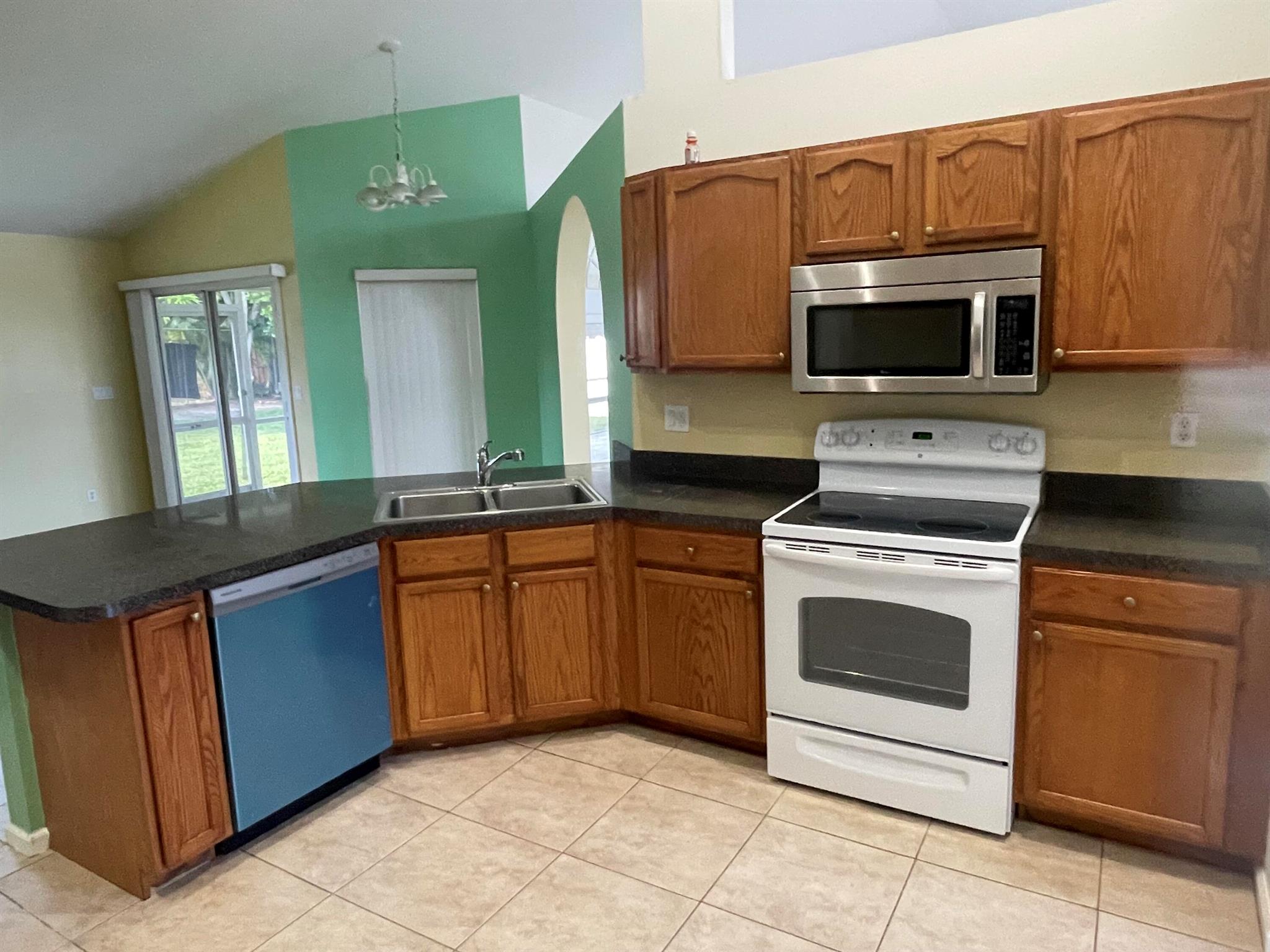 PORT ST LUCIE SECTION 14 - Residential Lease