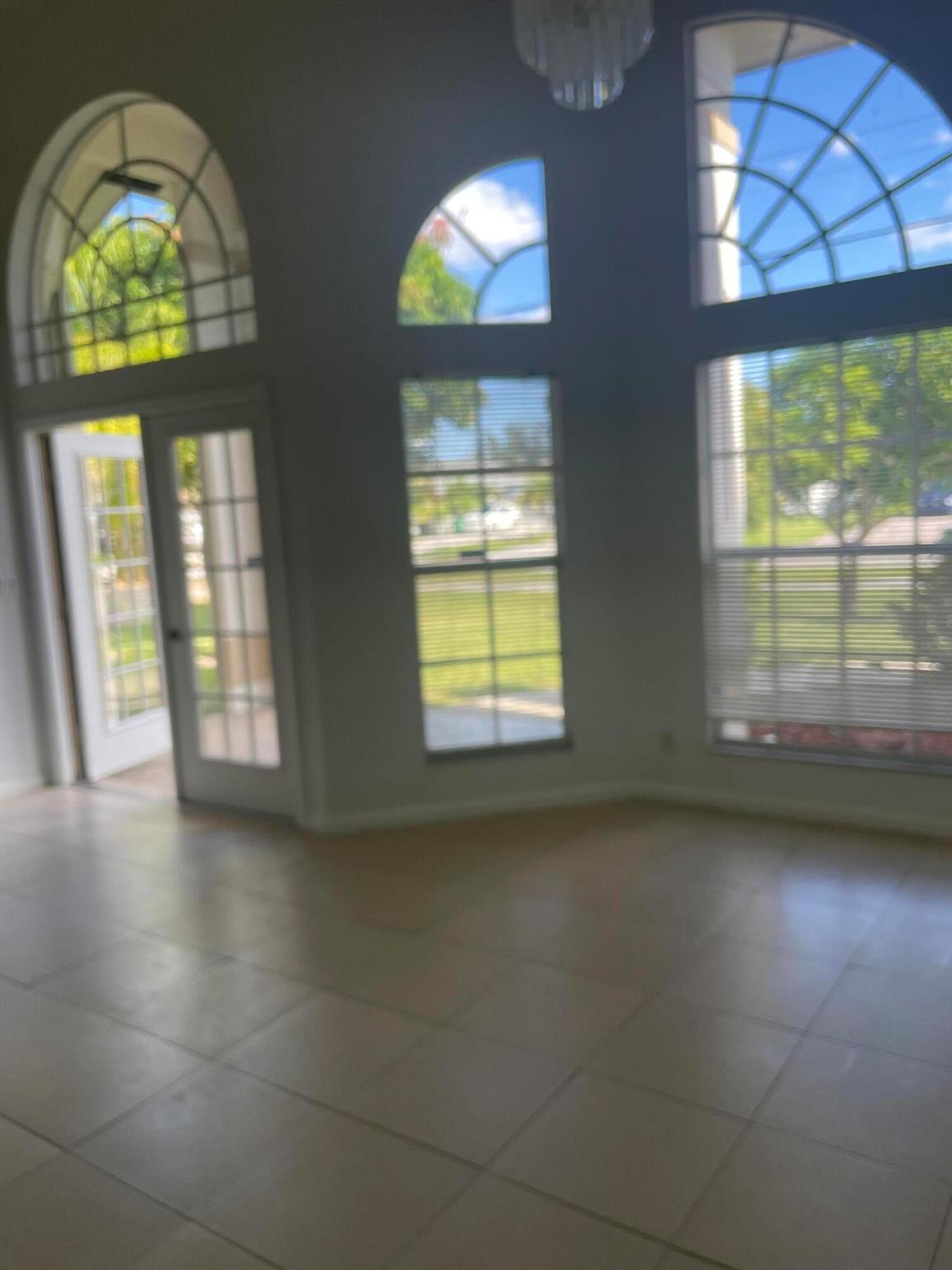 PORT ST LUCIE SECTION 14 - Residential Lease