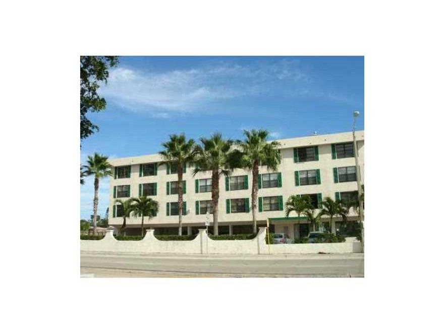 Don't miss this investment opportunity! Location location just a block from the beach. When the lease is up February 2016 you may continue to lease, move in yourself or just keep it for your weekend beach get-a-way.  The building has been painted and new  carpet installed in all hallways. Close to shopping, restaurants and everything Fort Lauderdale has to offer.. Very low maintenance.