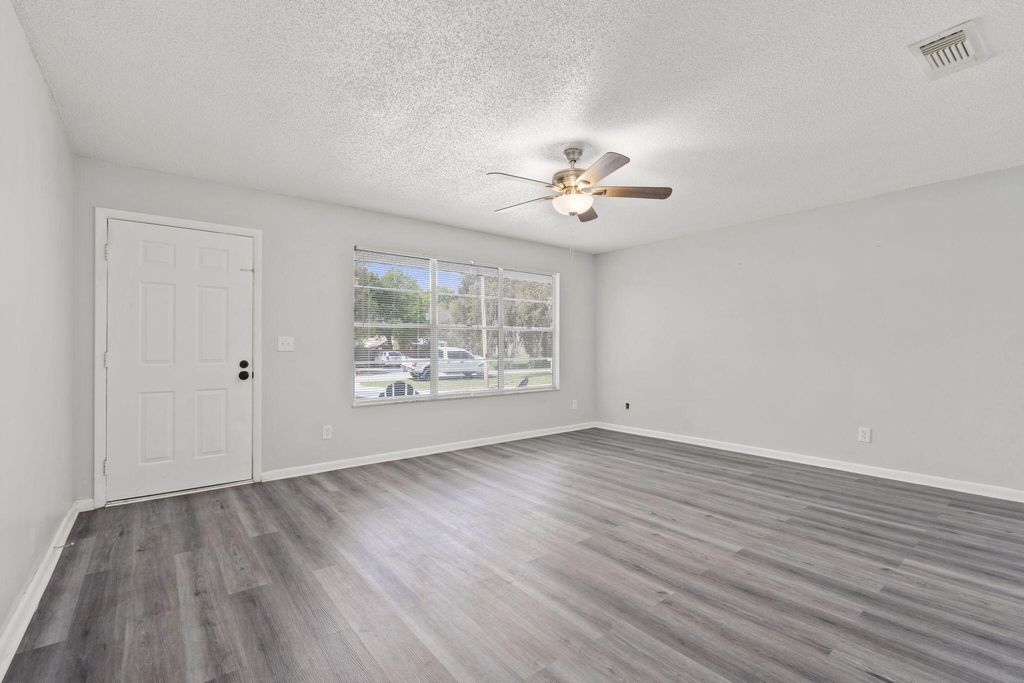 Photo of 5510 Sunset Blvd, Fort Pierce, FL 34982 (MLS # B26000522)