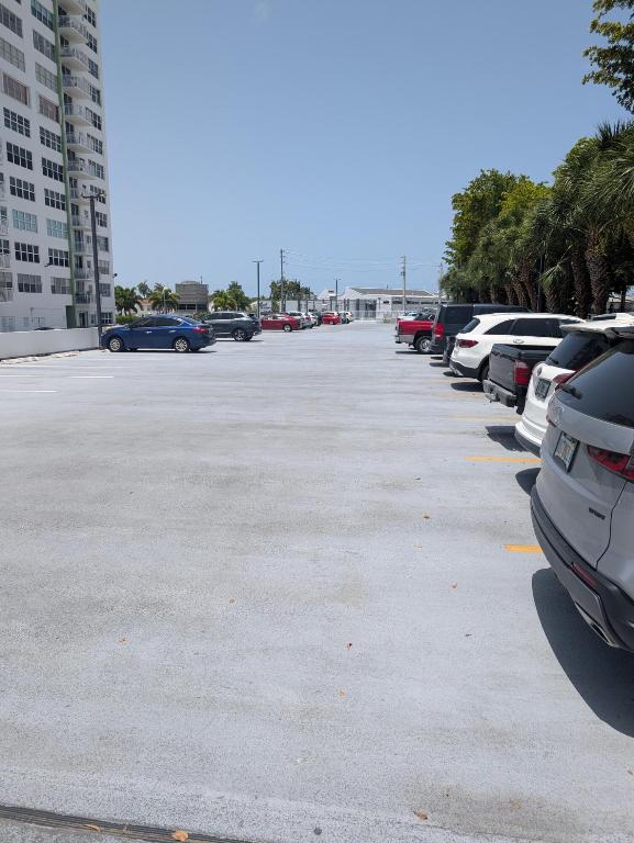 Bayview Towers - Residential