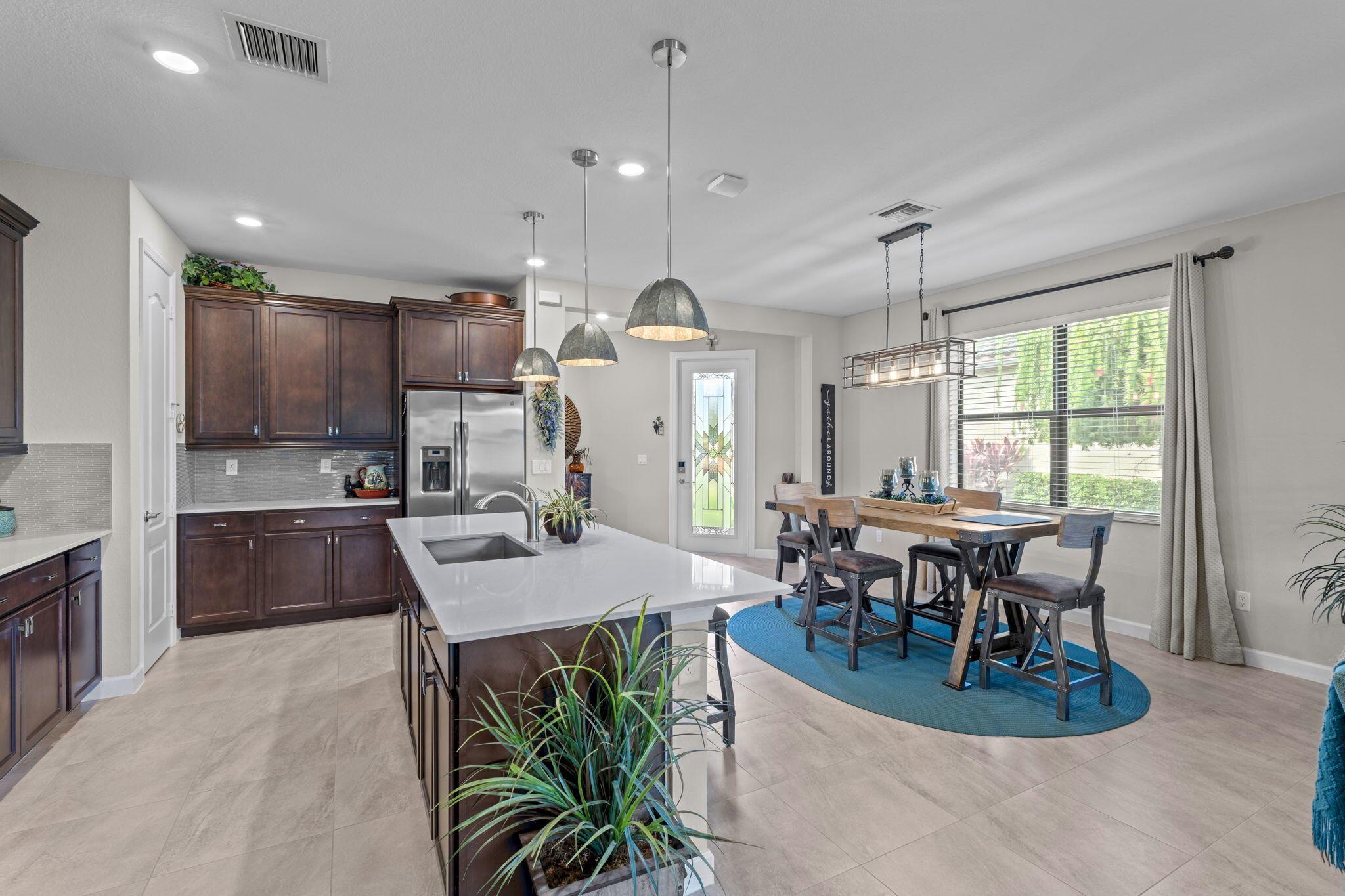 CRESTWOOD NORTH - Residential