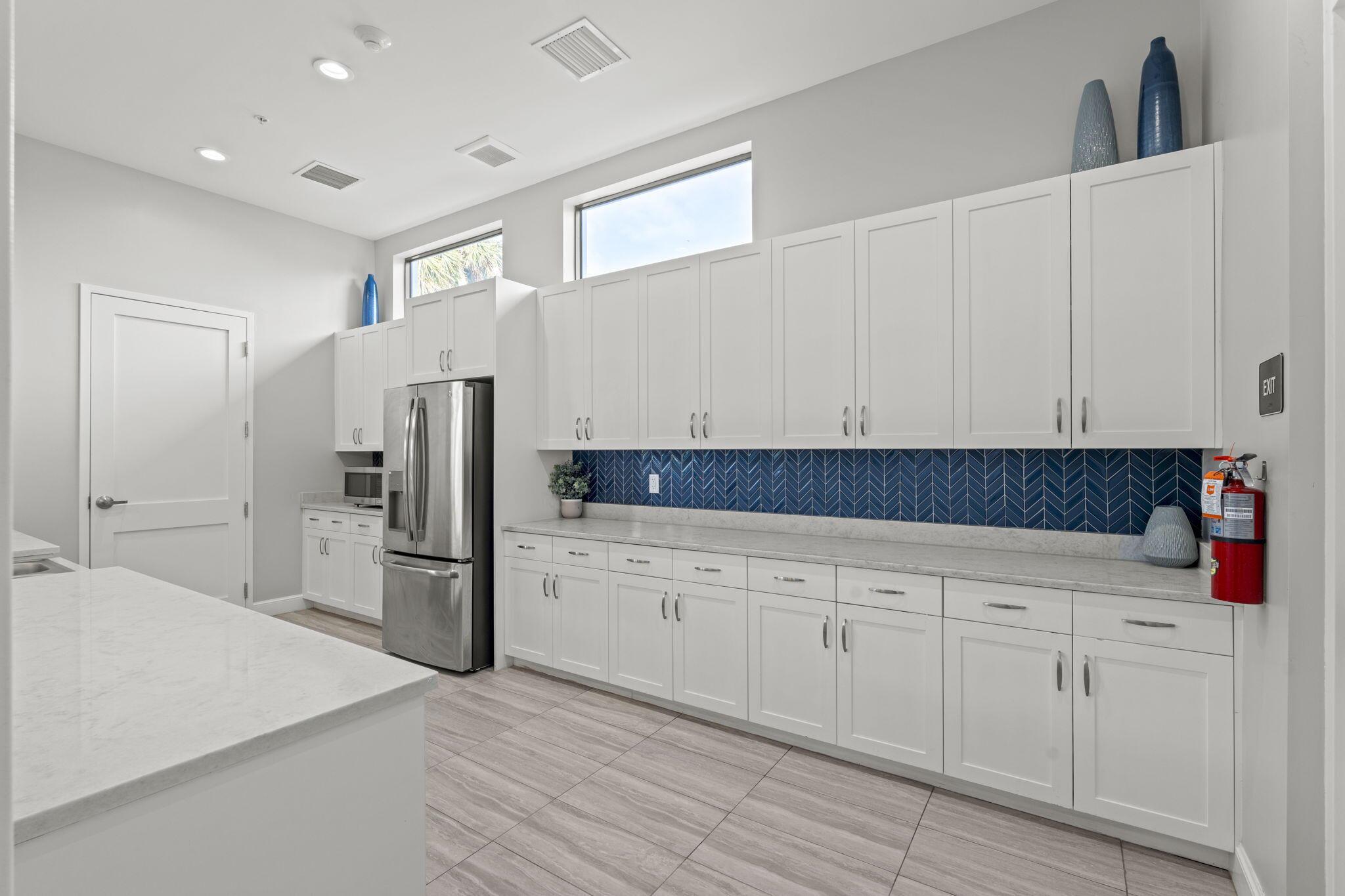 CRESTWOOD NORTH - Residential