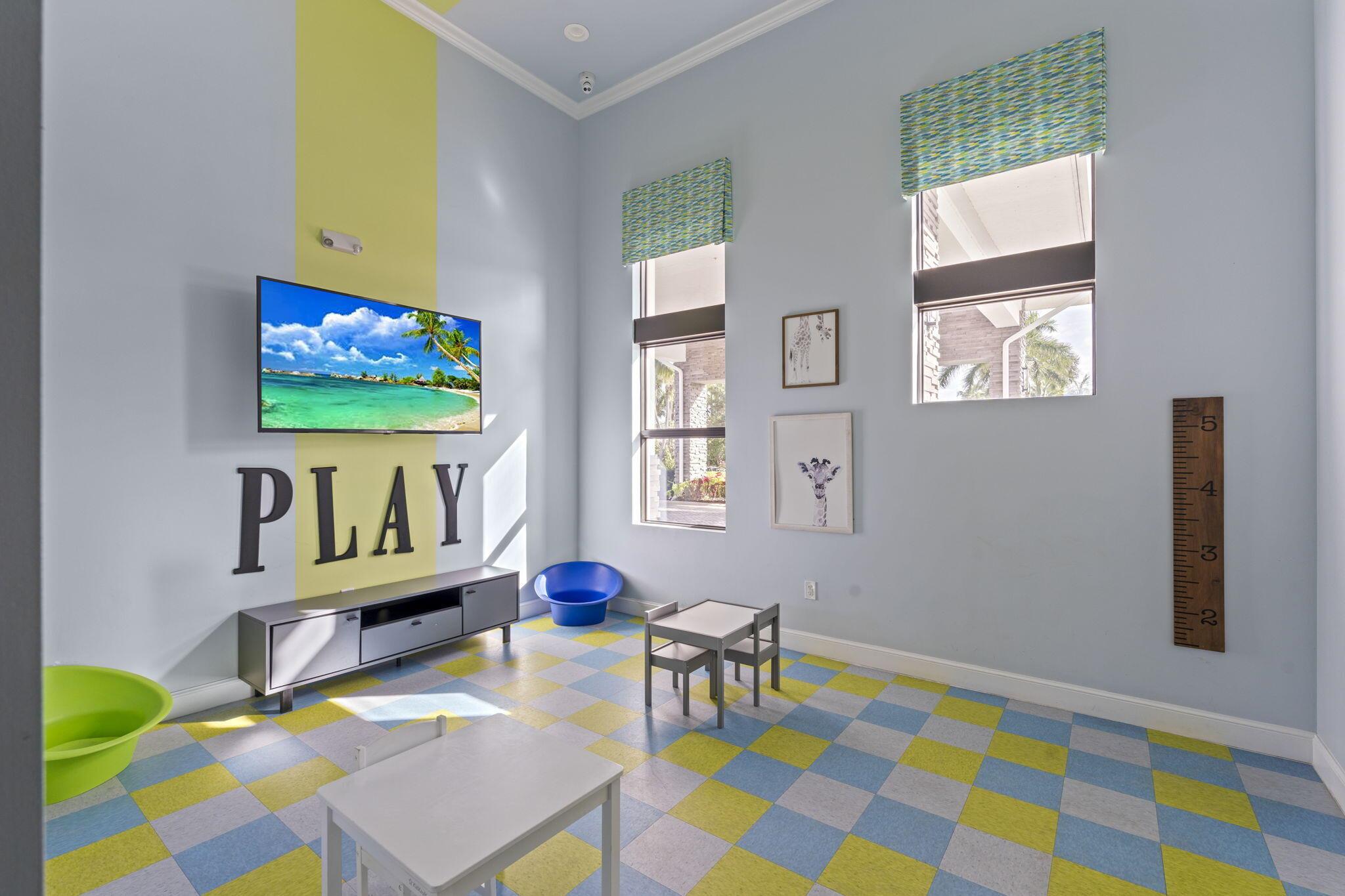 CRESTWOOD NORTH - Residential