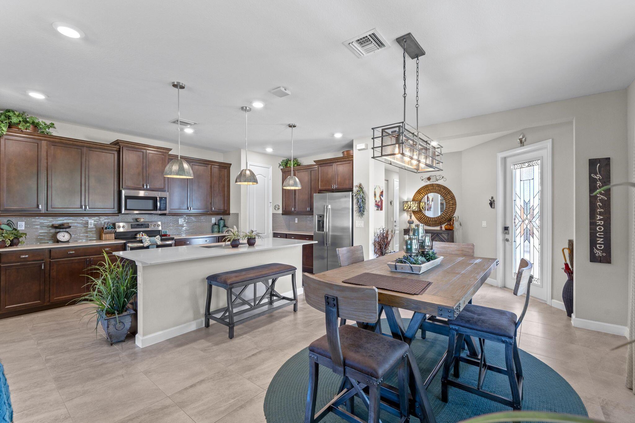 CRESTWOOD NORTH - Residential