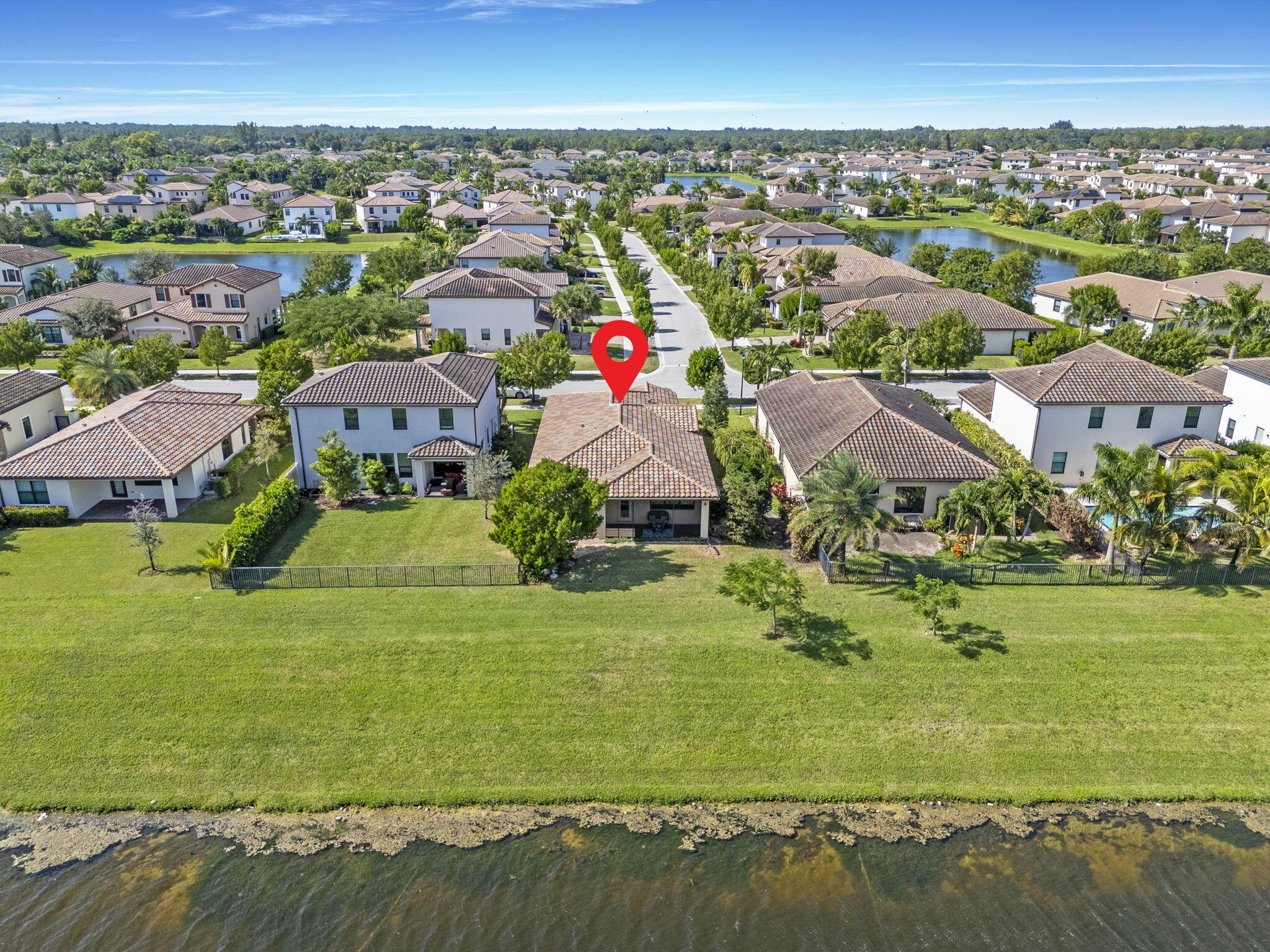 CRESTWOOD NORTH - Residential