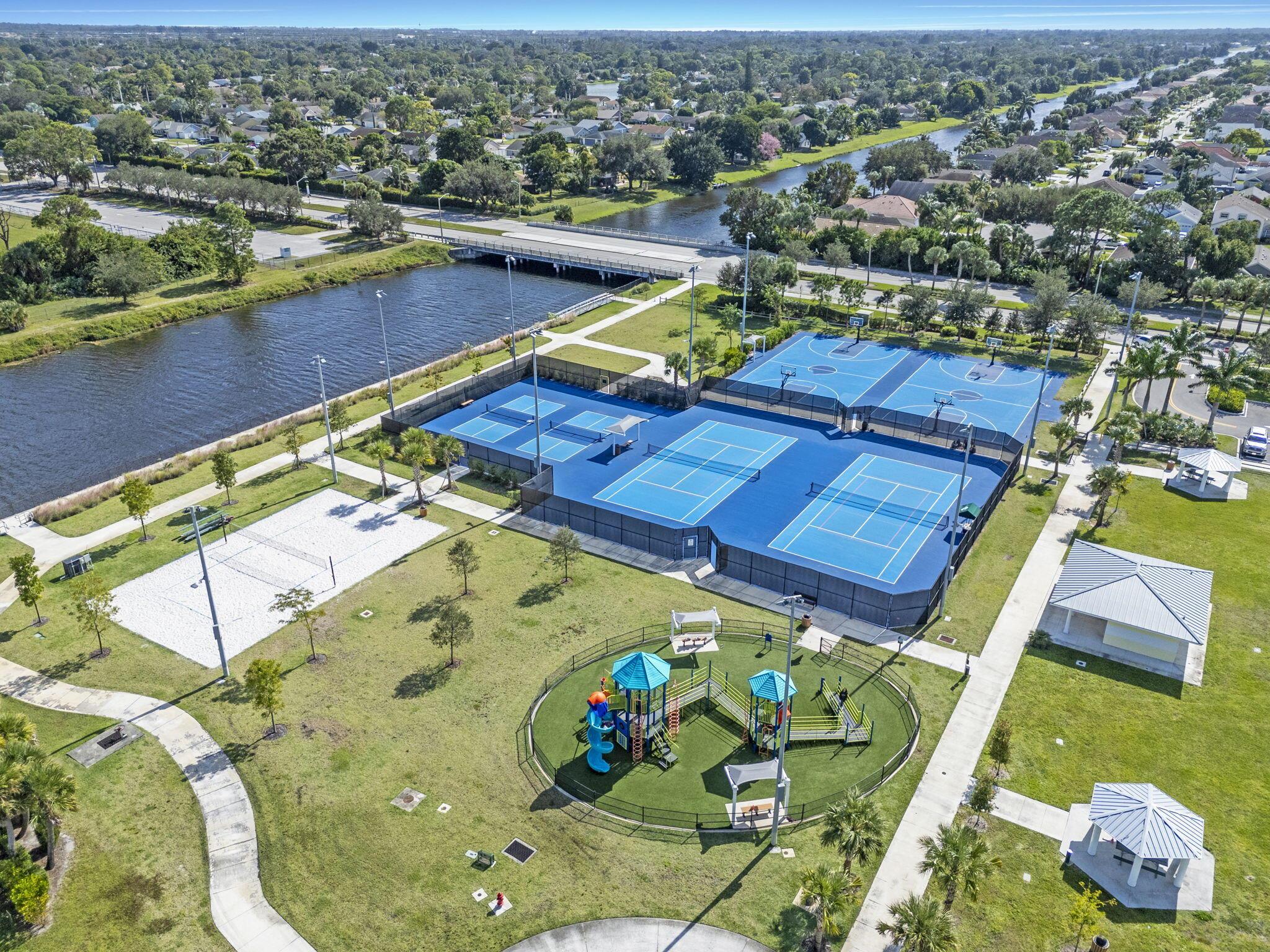 CRESTWOOD NORTH - Residential