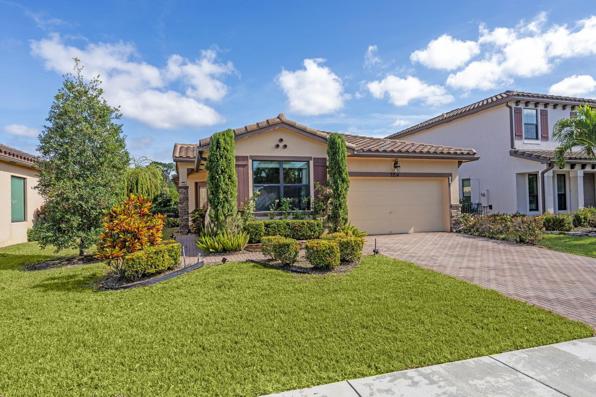 CRESTWOOD NORTH - Residential