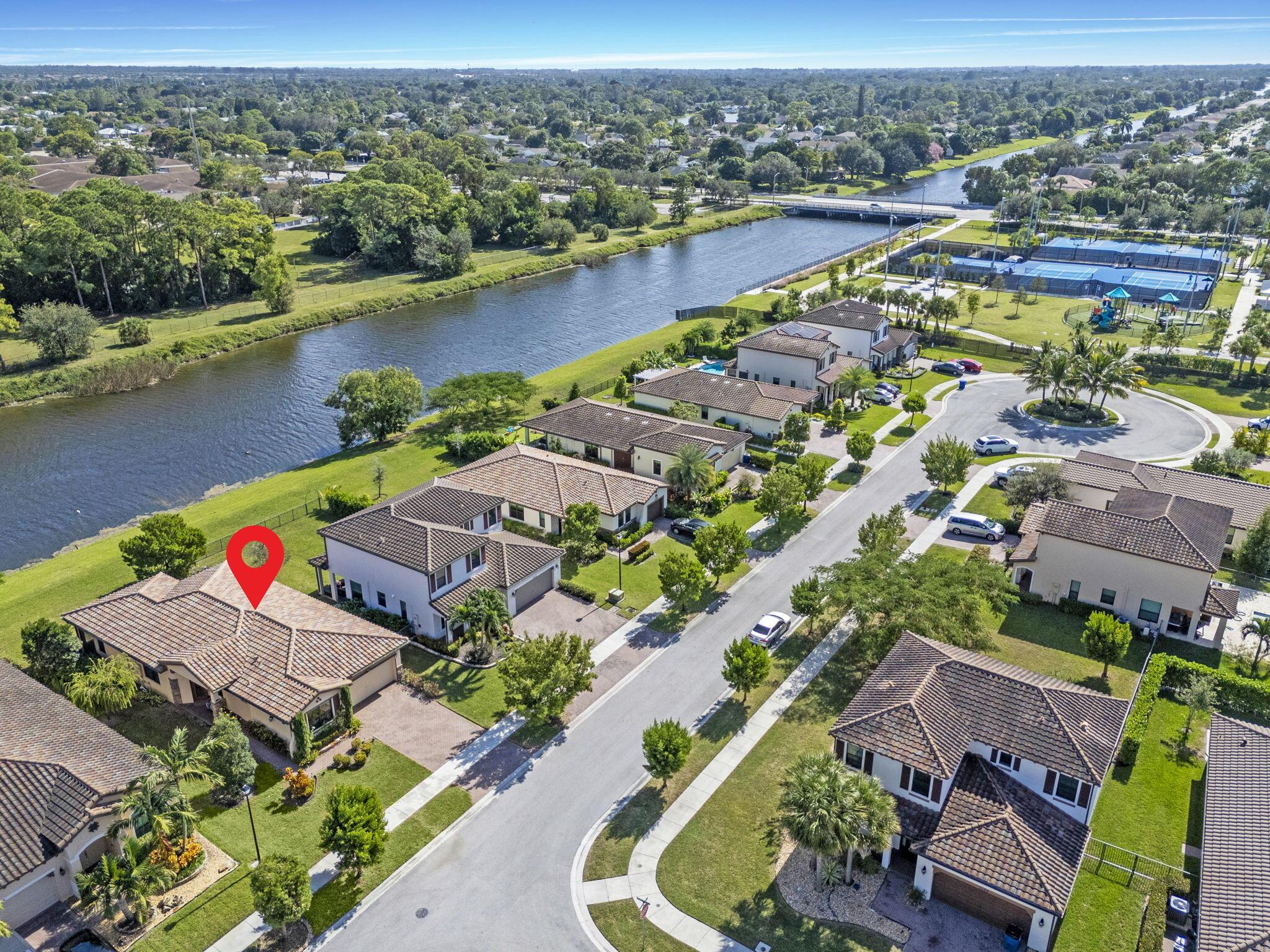 CRESTWOOD NORTH - Residential