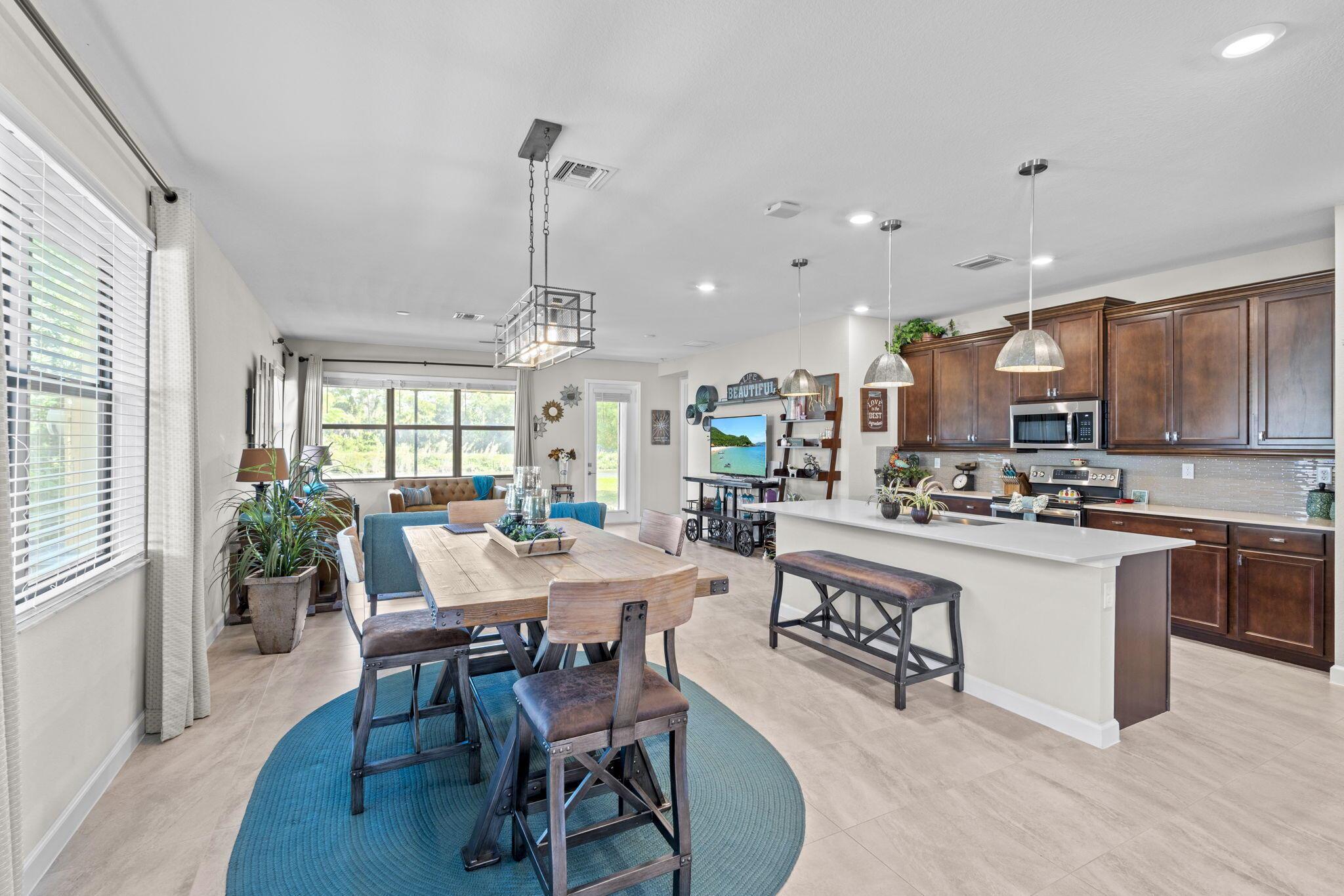 CRESTWOOD NORTH - Residential