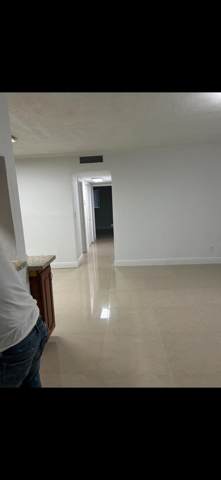GOLFVIEW OF CORAL SPRINGS - Residential Lease