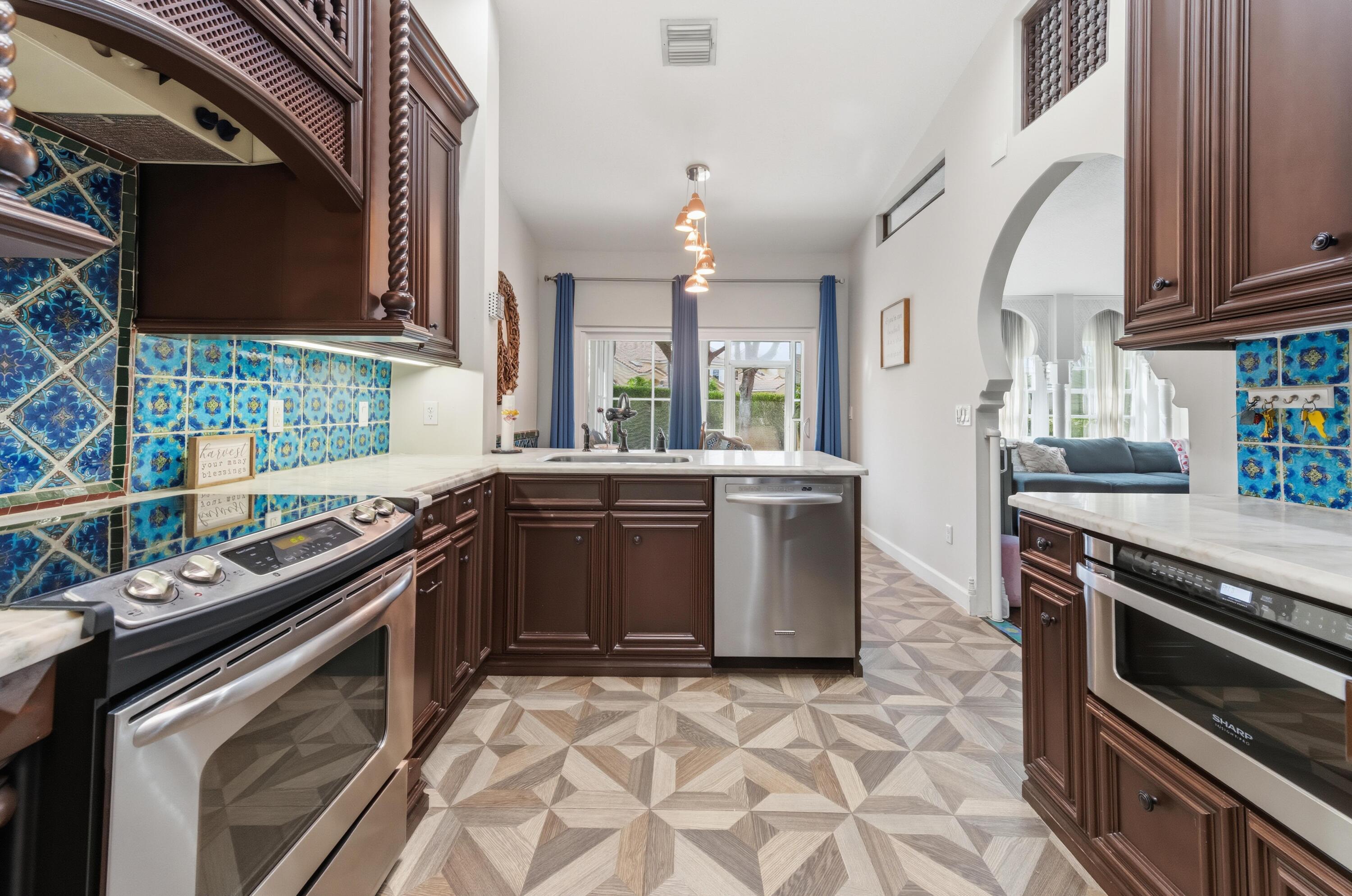 ST TROPEZ AT BOCA GOLF VILLAS CONDO - Residential