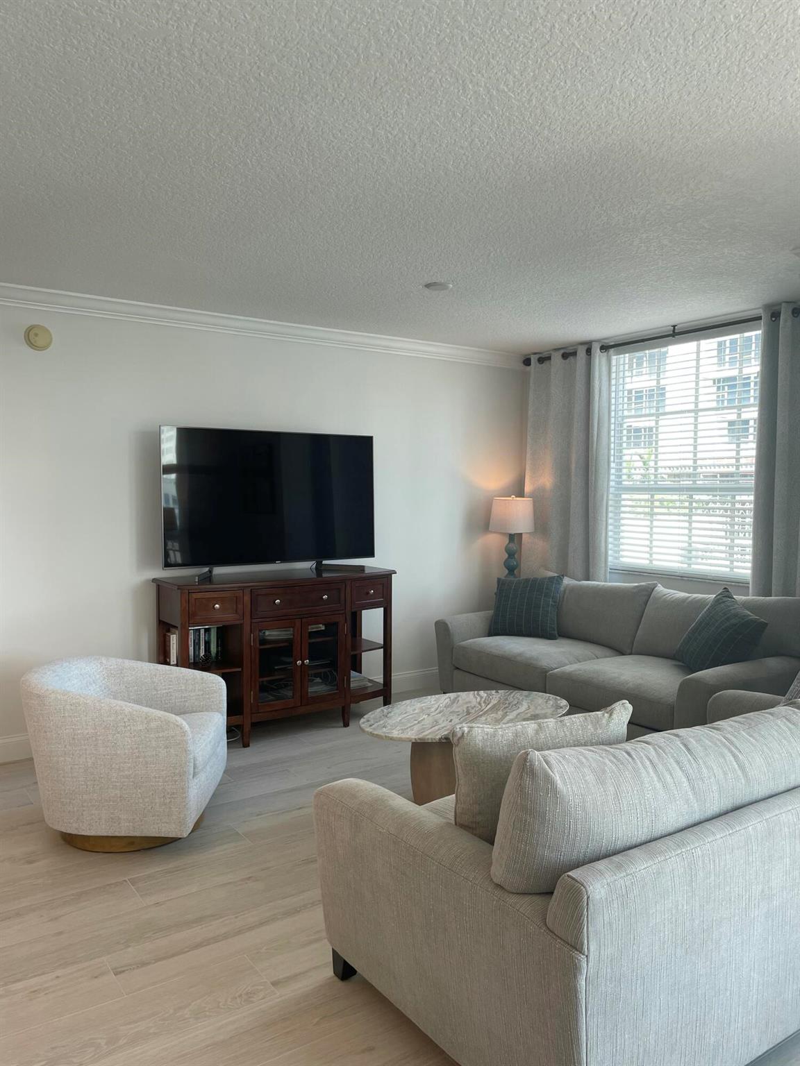 PRADO CONDO - Residential Lease