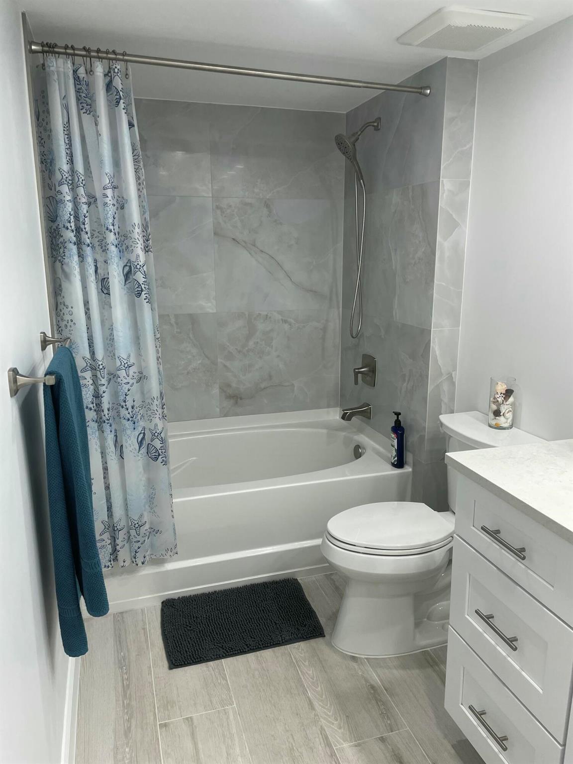 PRADO CONDO - Residential Lease