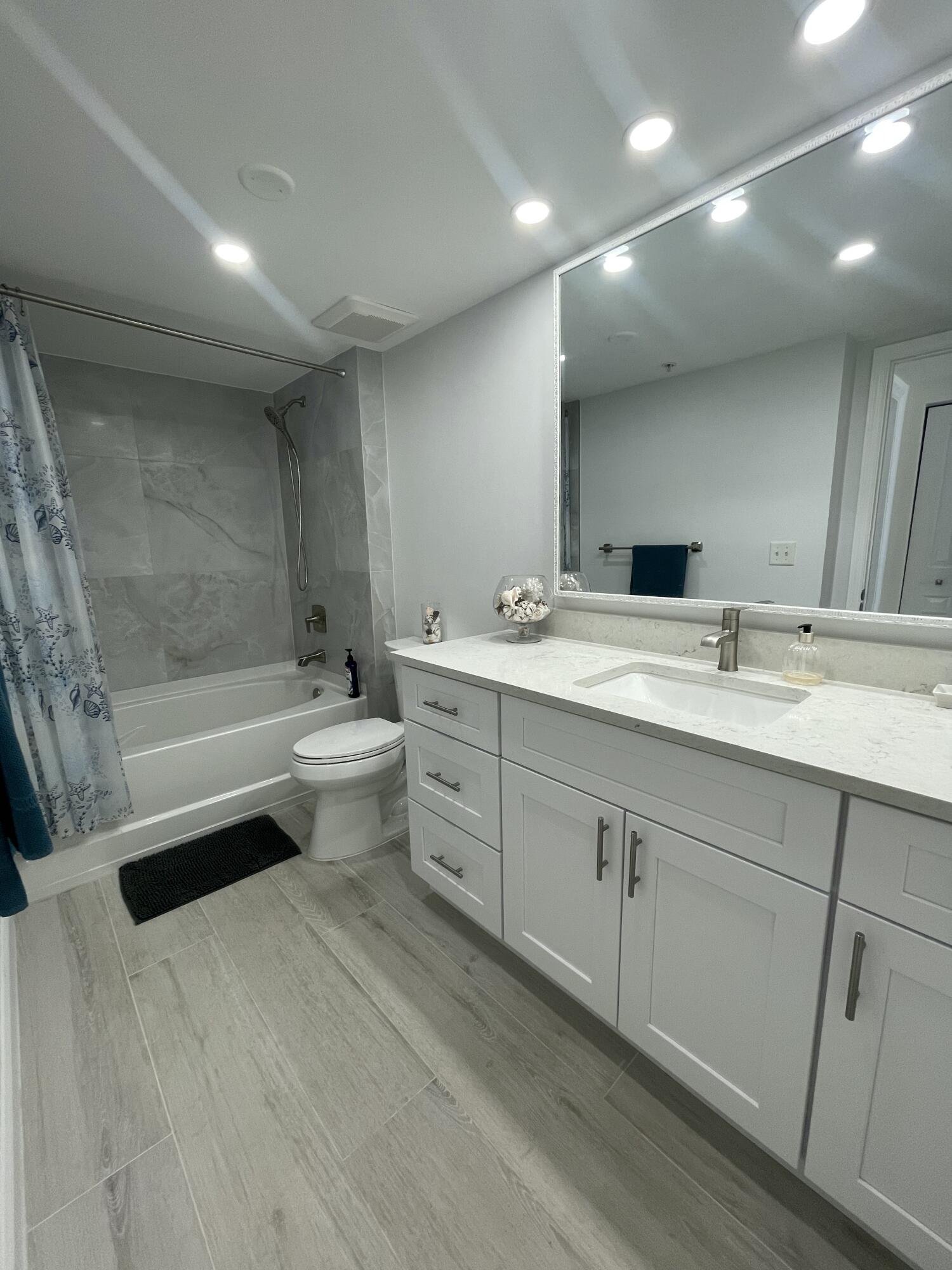 PRADO CONDO - Residential Lease