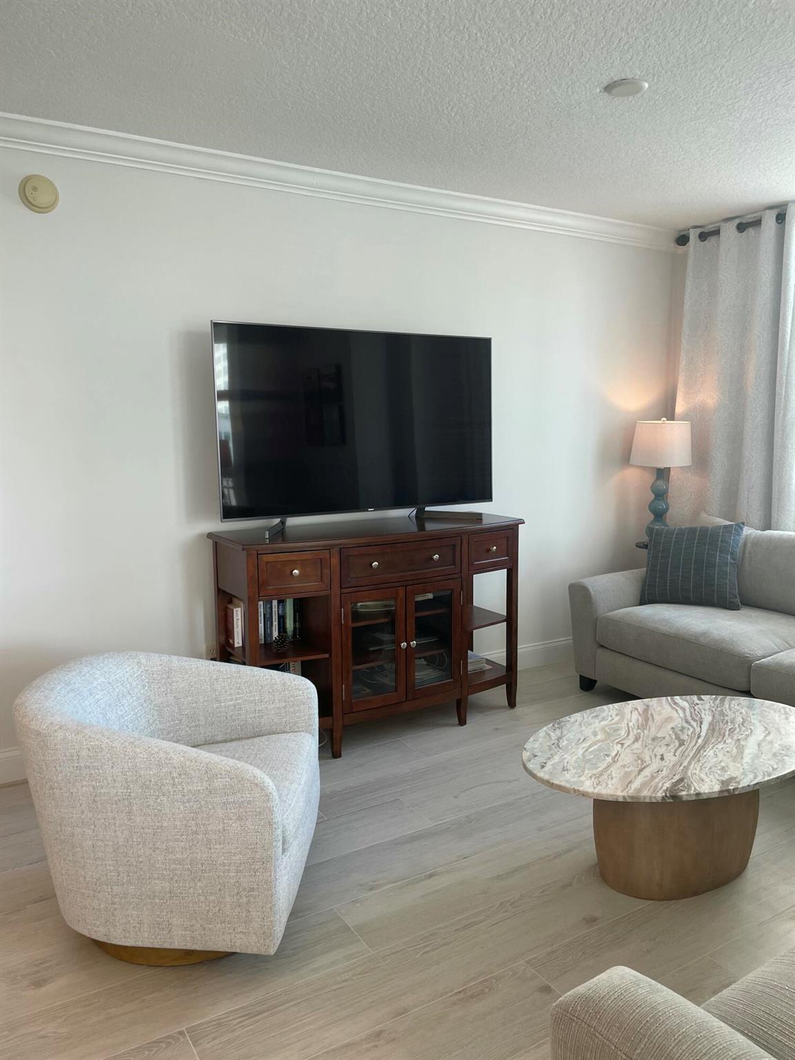 PRADO CONDO - Residential Lease