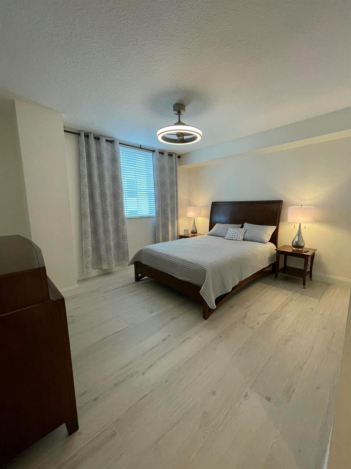 PRADO CONDO - Residential Lease