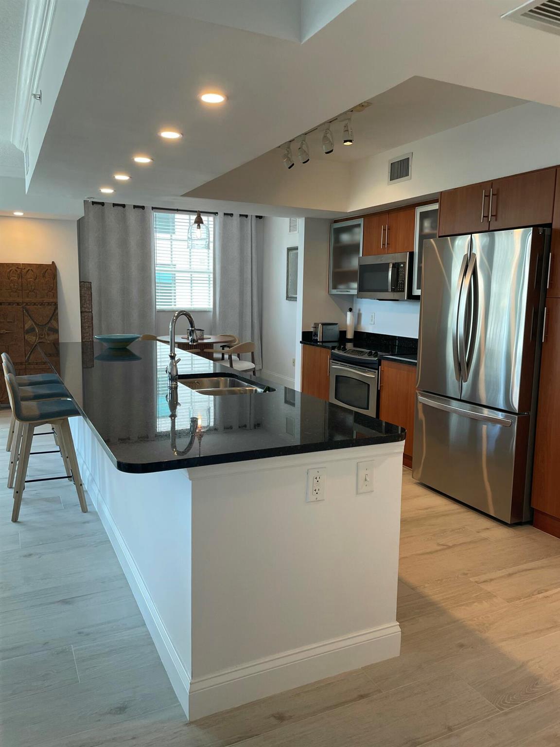 PRADO CONDO - Residential Lease