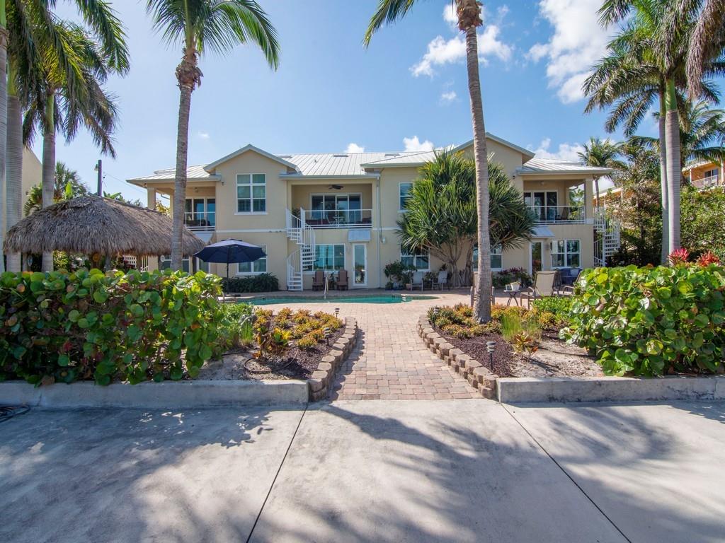 Kiwi Condominium - Residential