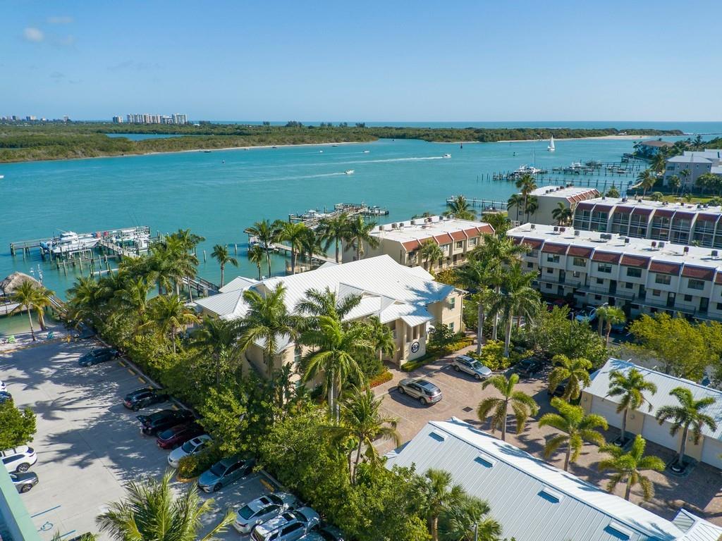Kiwi Condominium - Residential