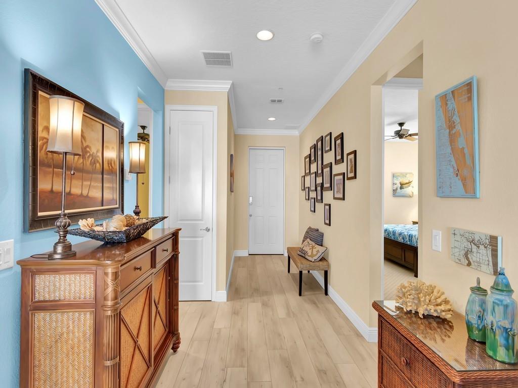 Kiwi Condominium - Residential