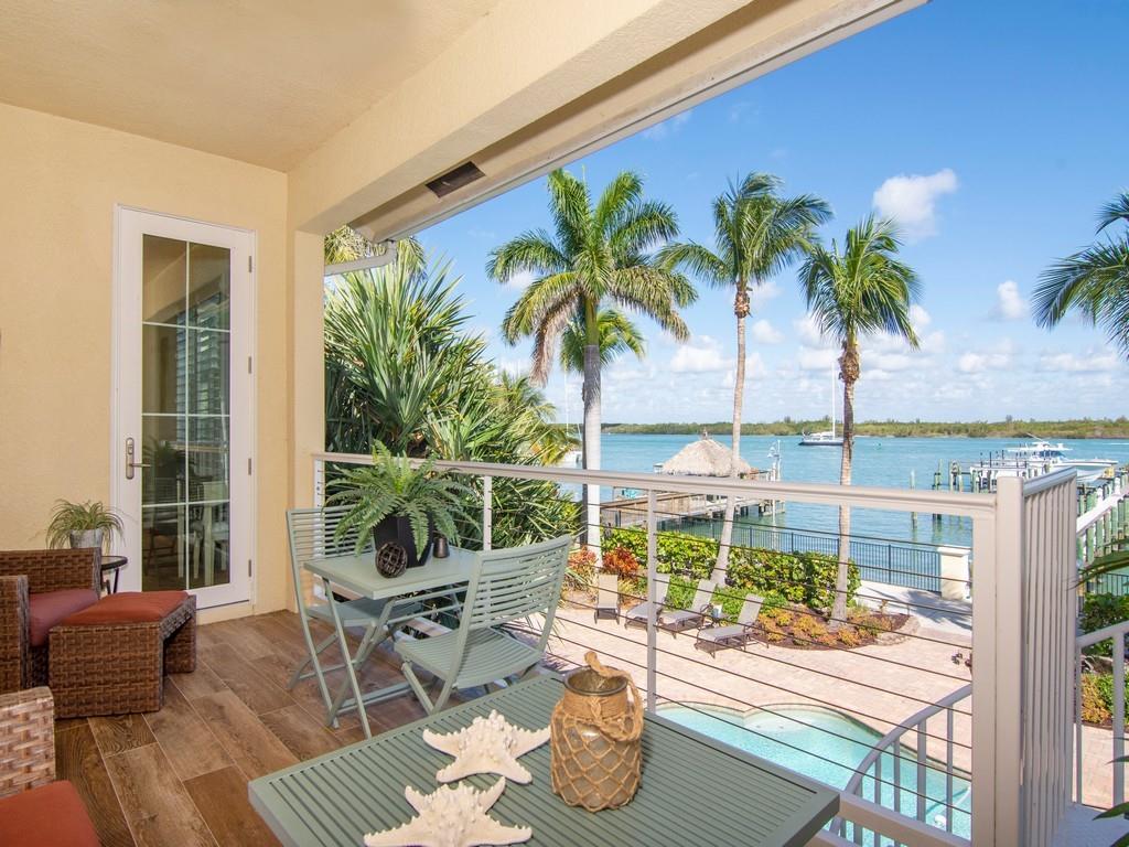 Kiwi Condominium - Residential