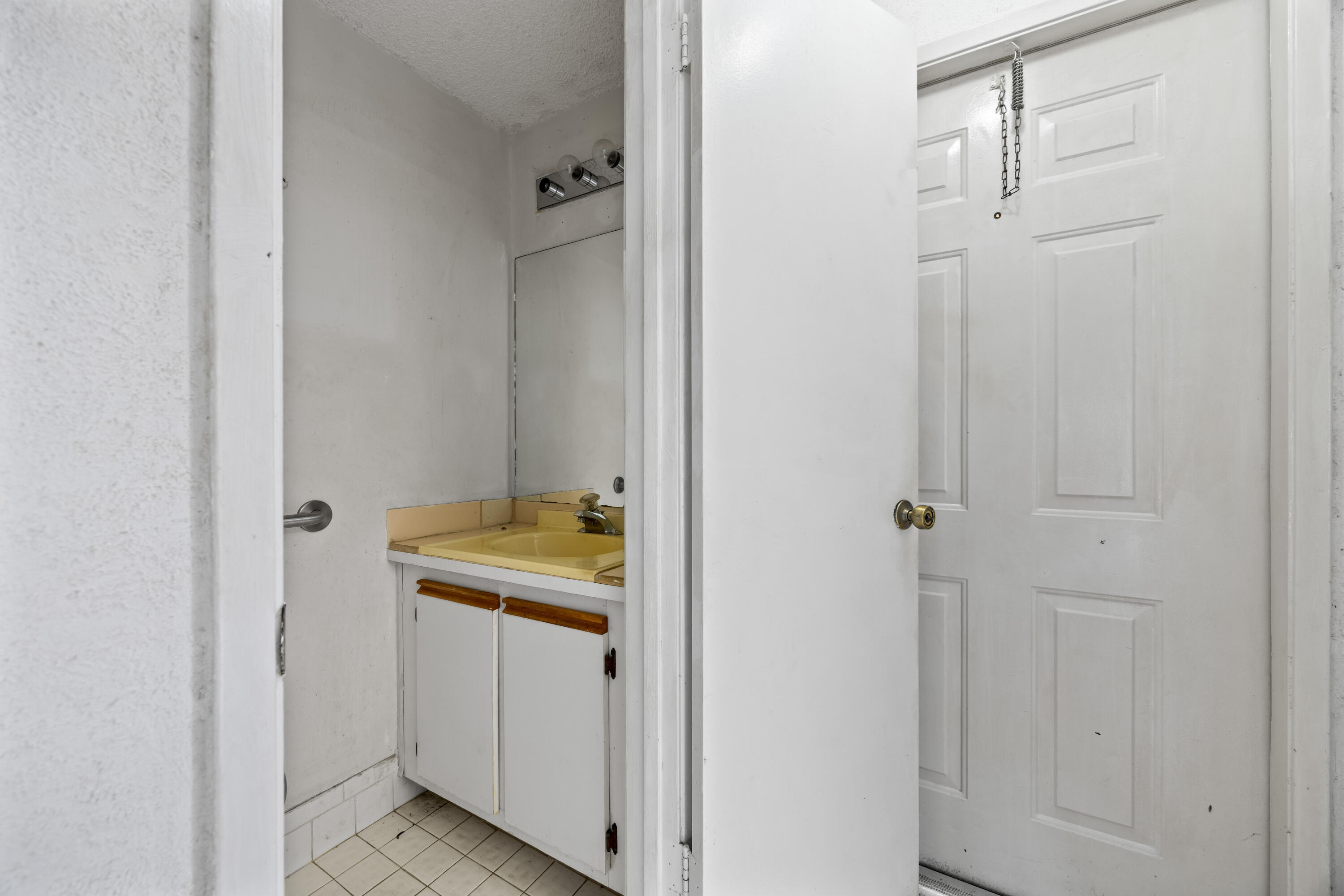 SUN HARBOUR - Residential