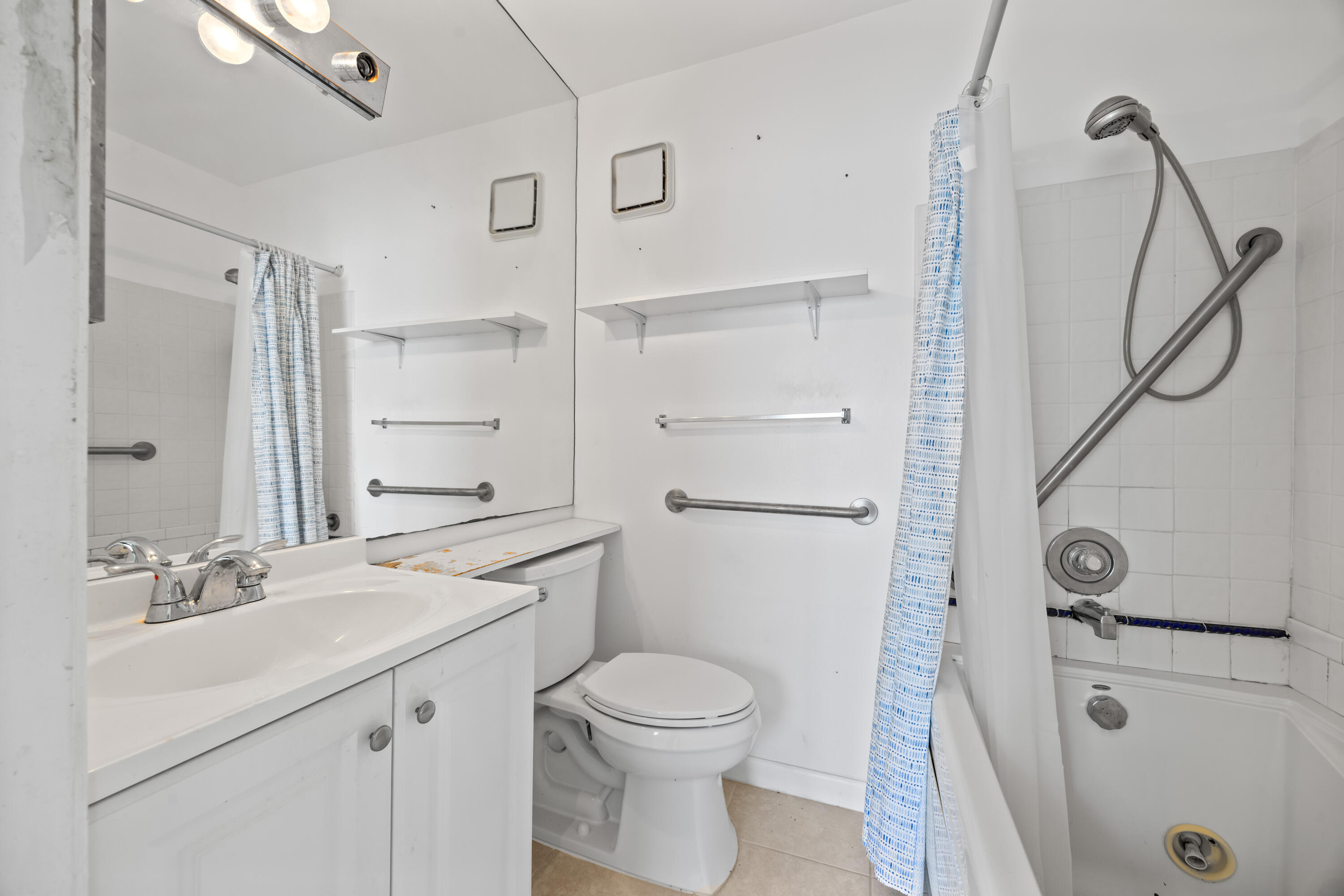 SUN HARBOUR - Residential