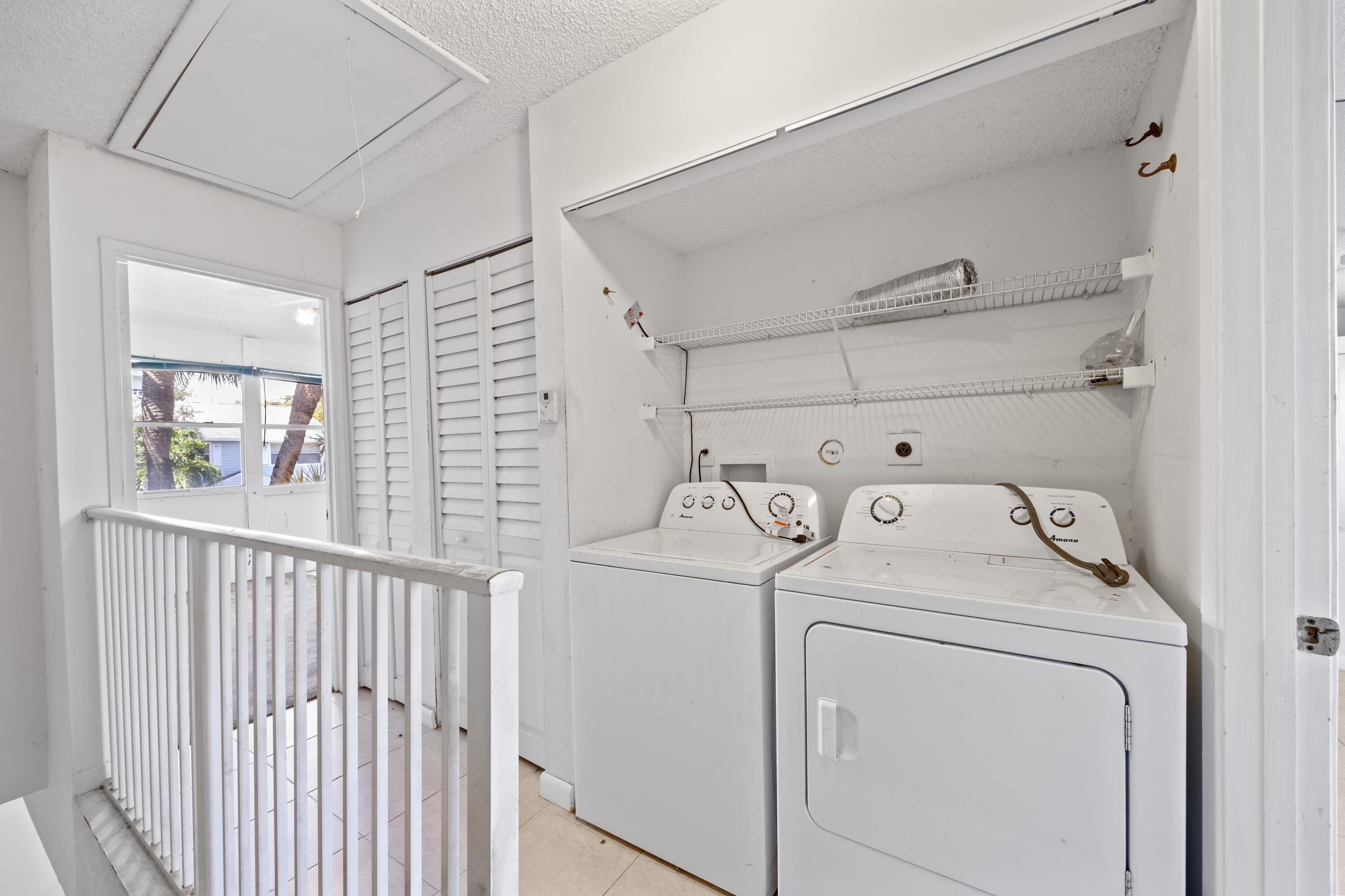 SUN HARBOUR - Residential