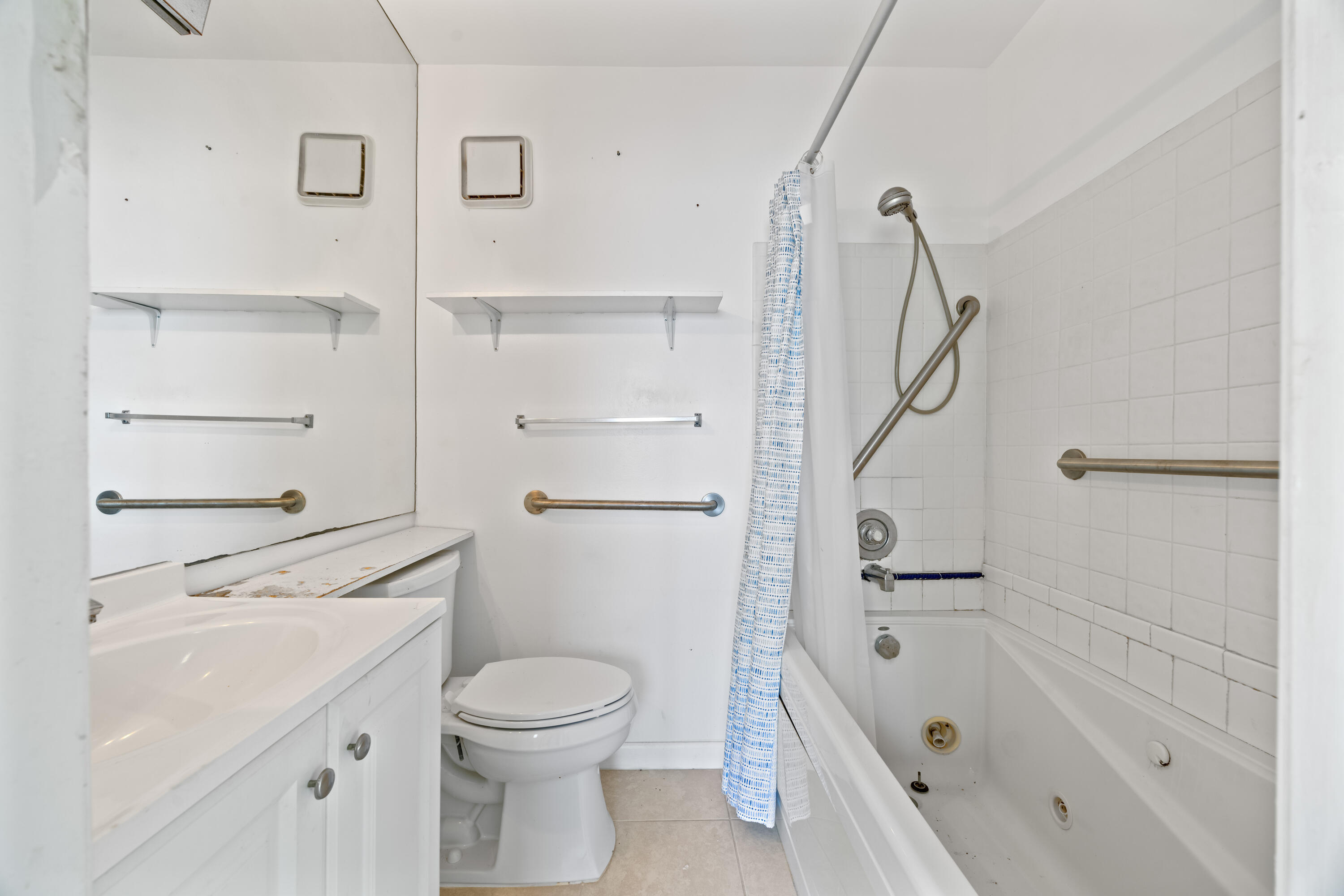 SUN HARBOUR - Residential