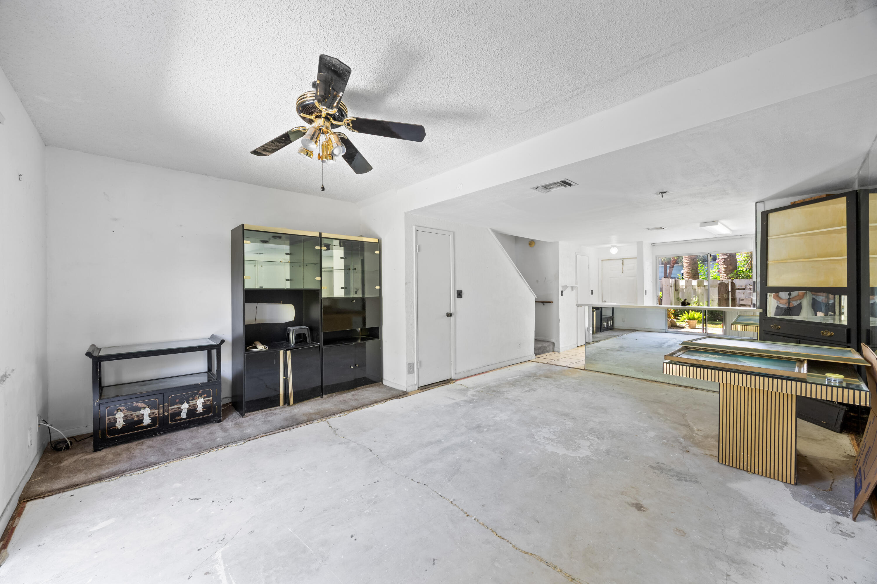 SUN HARBOUR - Residential