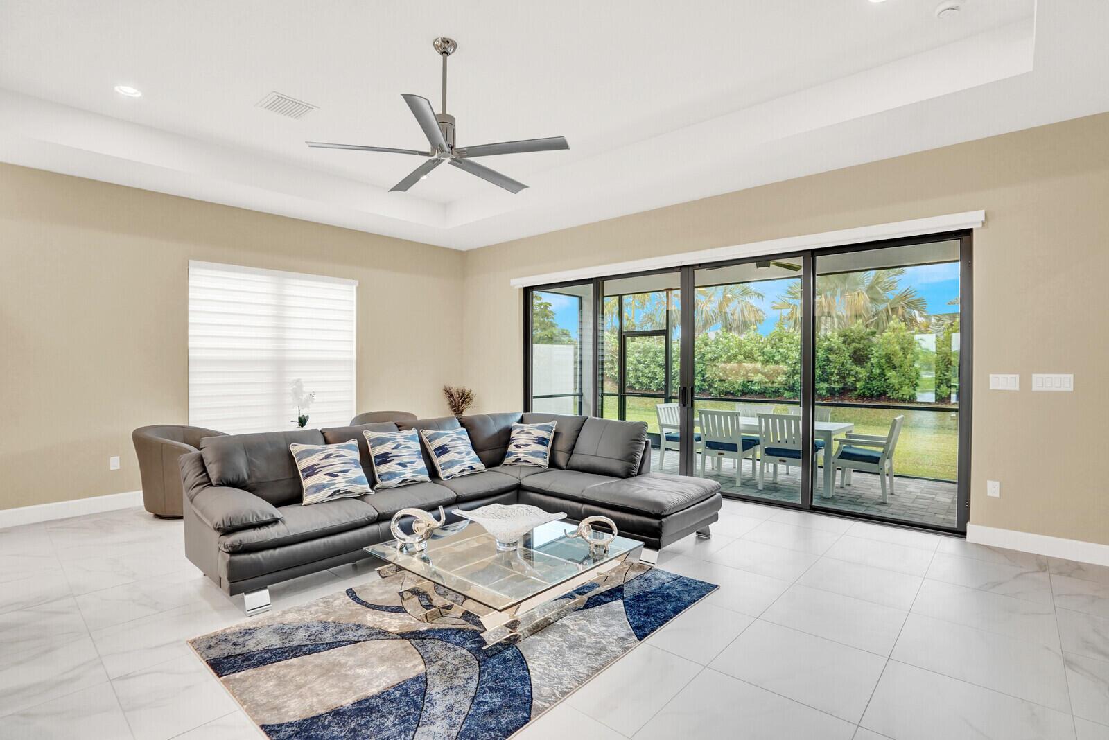 Valencia Grand - Residential