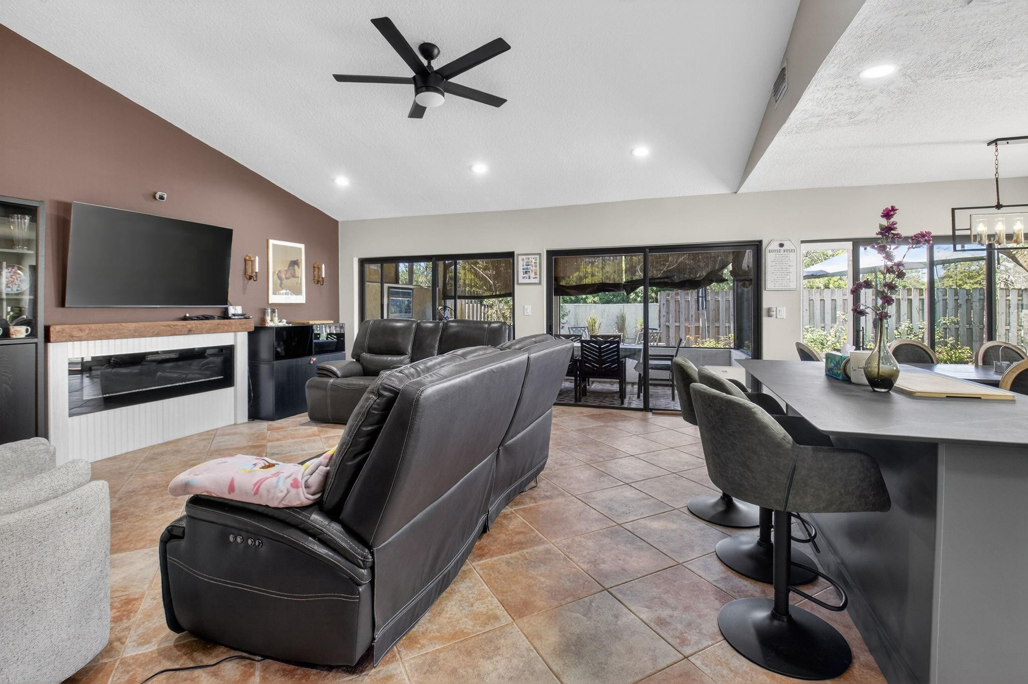 Homewood Lakes - Residential