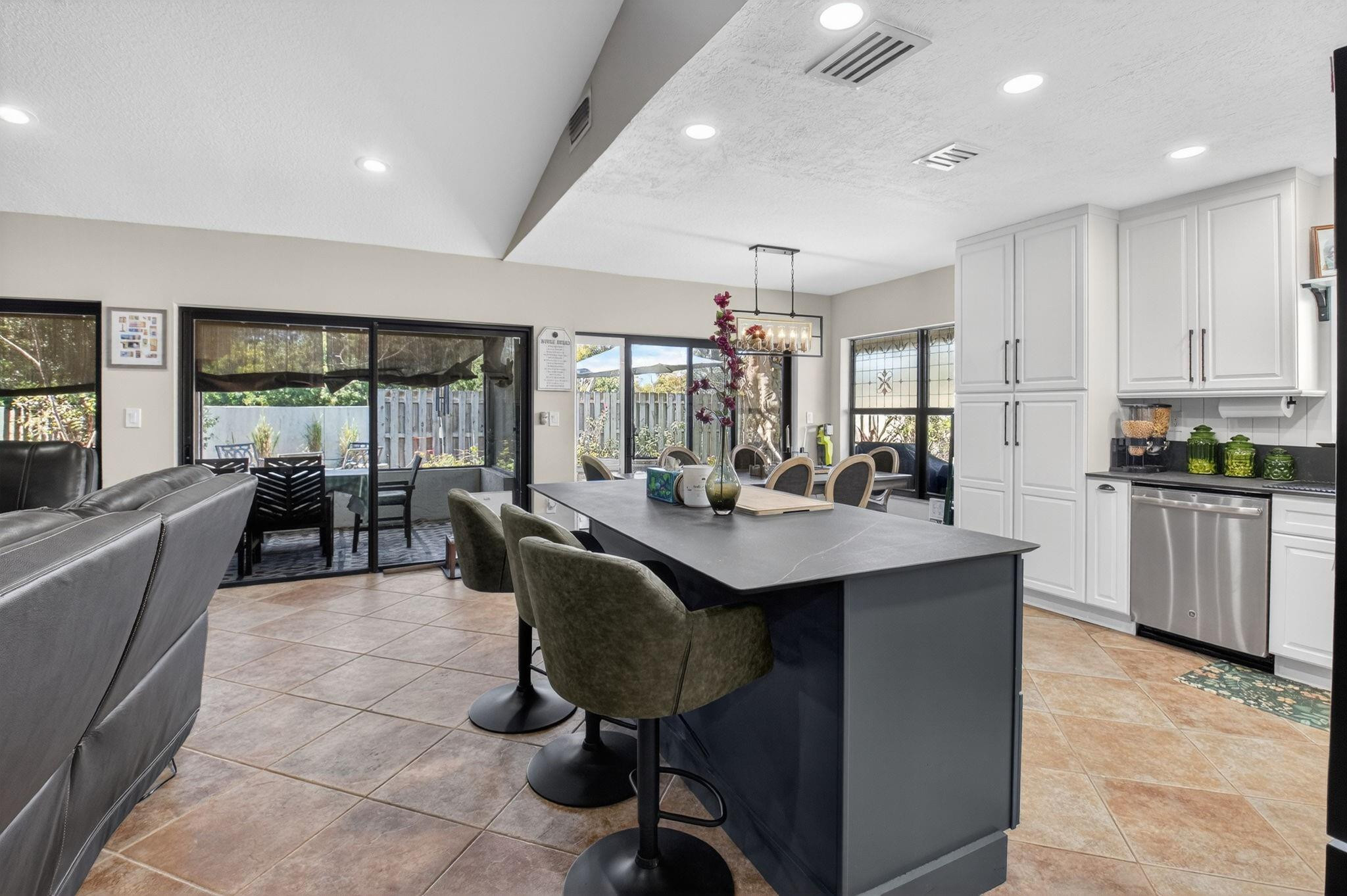 Homewood Lakes - Residential