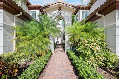 179 Tresana Boulevard Unit 145, Jupiter, FL MLS: R11029178