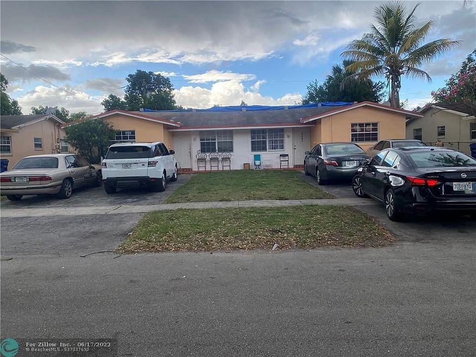 Beautiful 2/1 ready to be moved in! Conveniently located near turnpike , University drive and Sunrise Flea Market...Nice duplex in Lauderhill..with easy move in terms....Rent includes water, sewer & trash... The kitchen is equipped with a Refrigerator and an electric range with lots of kitchen cabinets! Equal housing opportunity. Application fee $100.