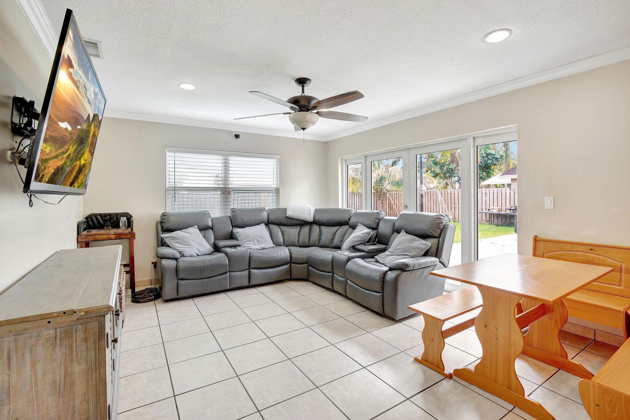 WELLEBY UNIT EIGHT - Residential
