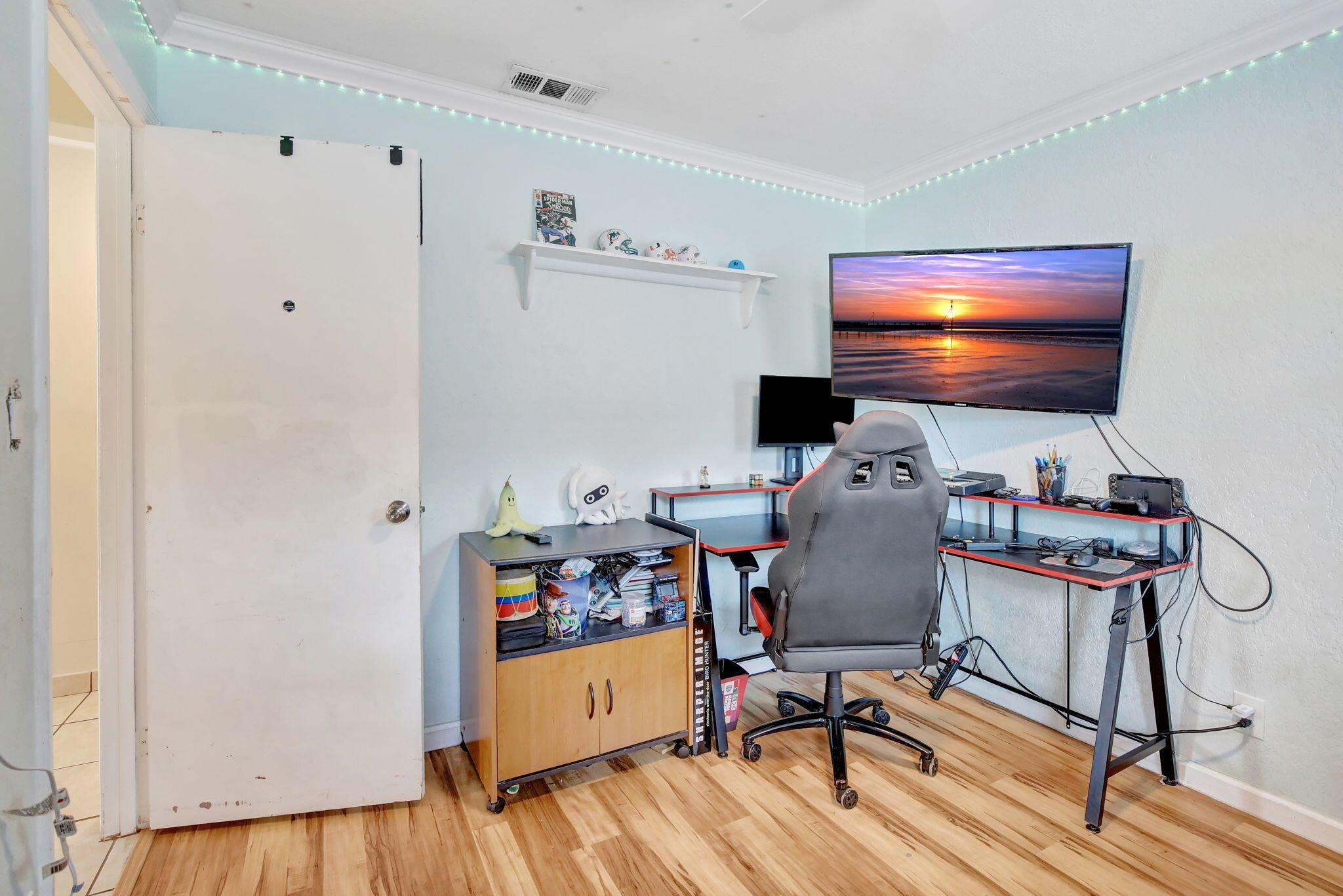WELLEBY UNIT EIGHT - Residential