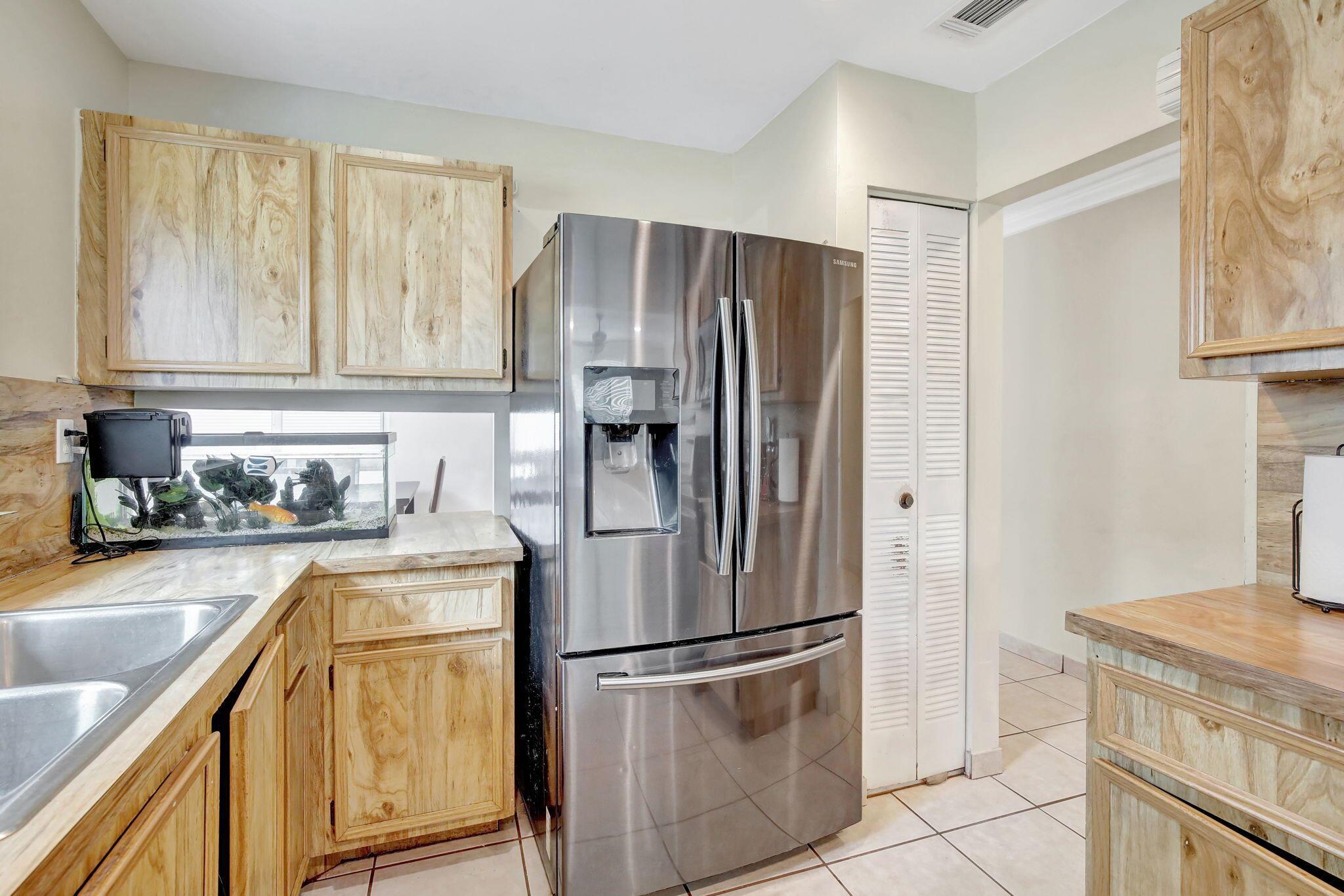 WELLEBY UNIT EIGHT - Residential