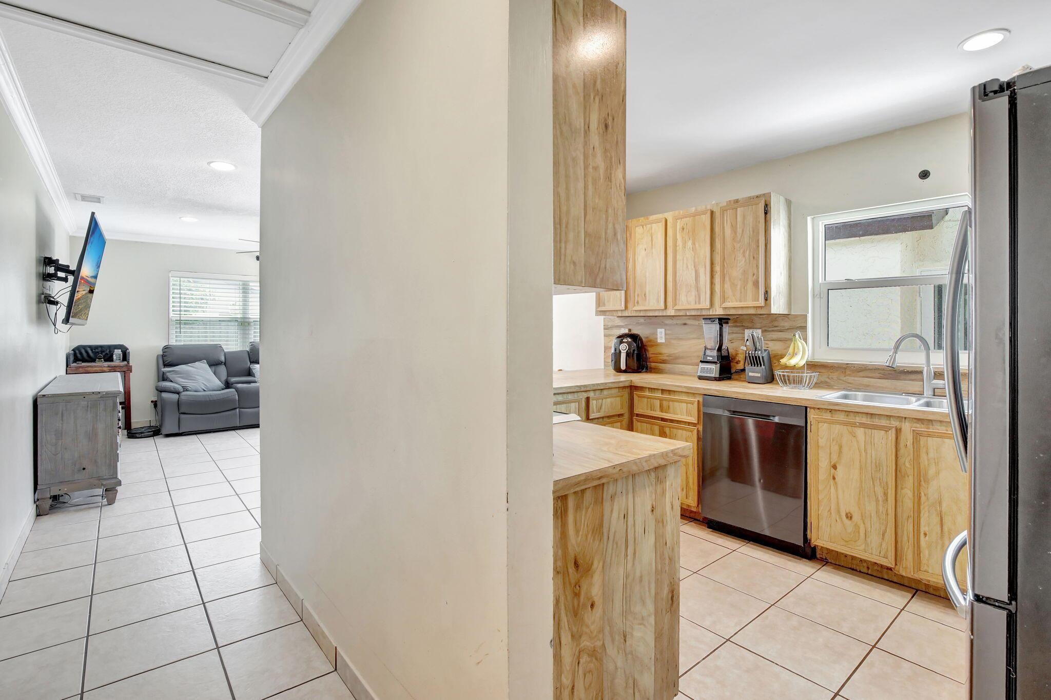WELLEBY UNIT EIGHT - Residential