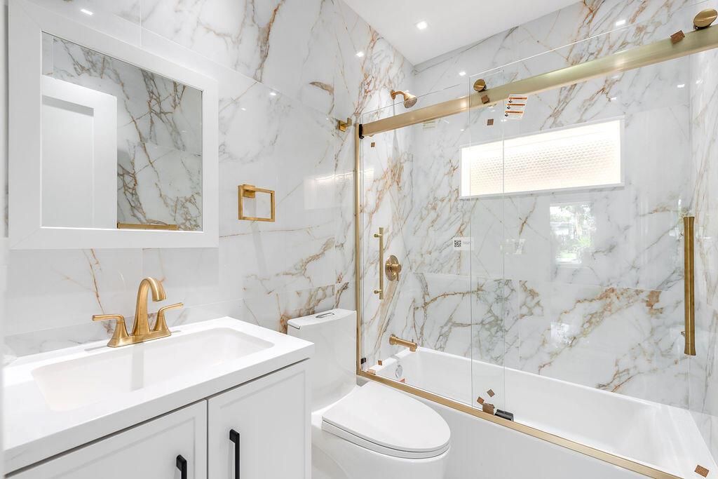 Photo of 626 NW 7th Street, Boynton Beach, FL 33426 (MLS # R11091113)