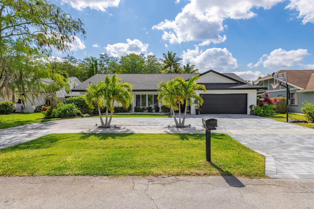 Photo of 865 Azure Avenue, Wellington, FL 33414 (MLS # R11082172)