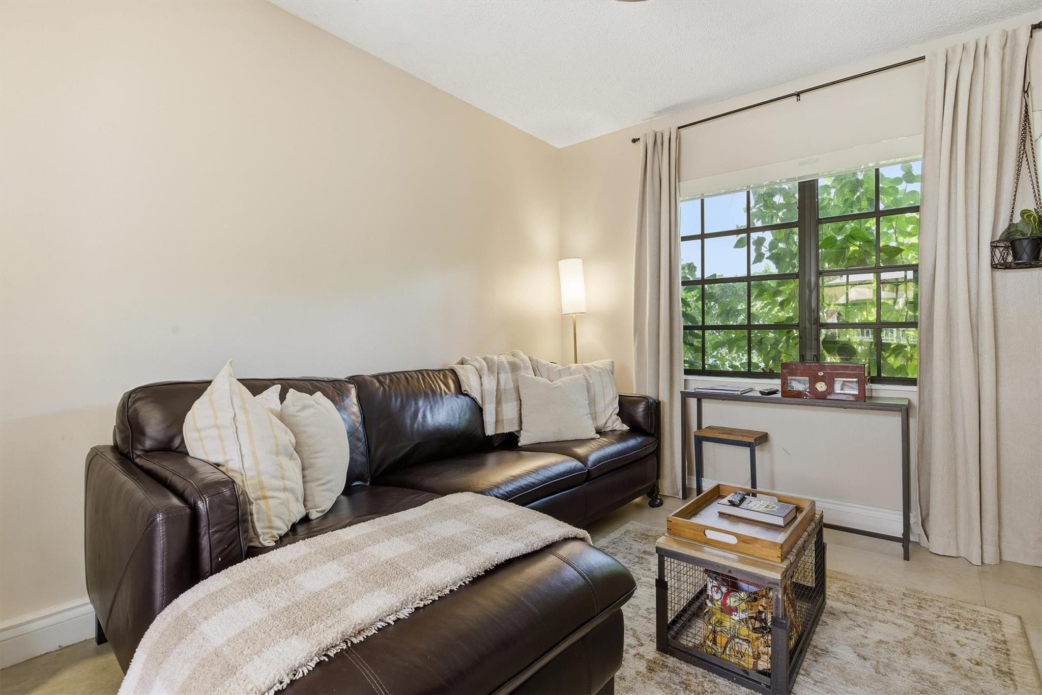 C GAB COUNTRY CLUB SEC 6 - Residential