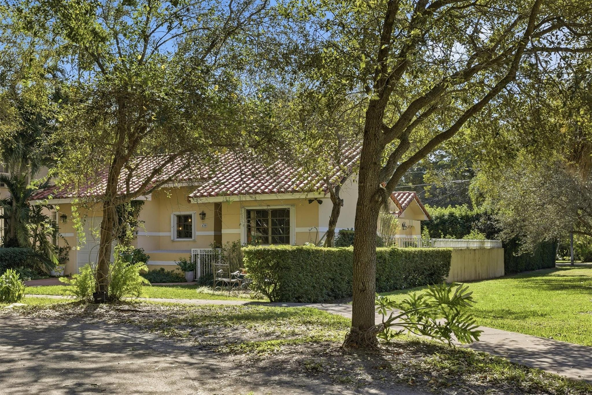 C GAB COUNTRY CLUB SEC 6 - Residential