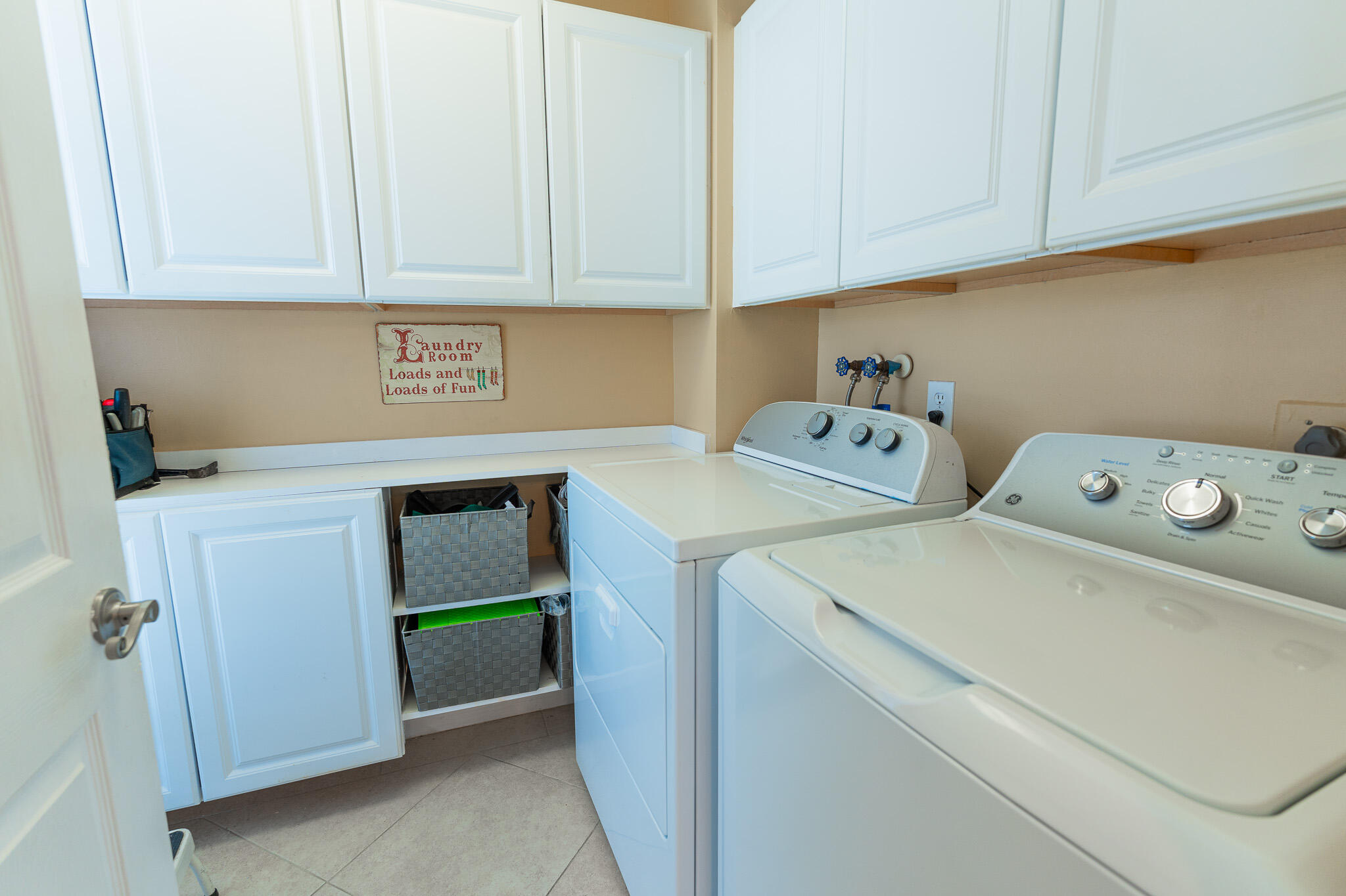 WOODLAND LAKES - Residential