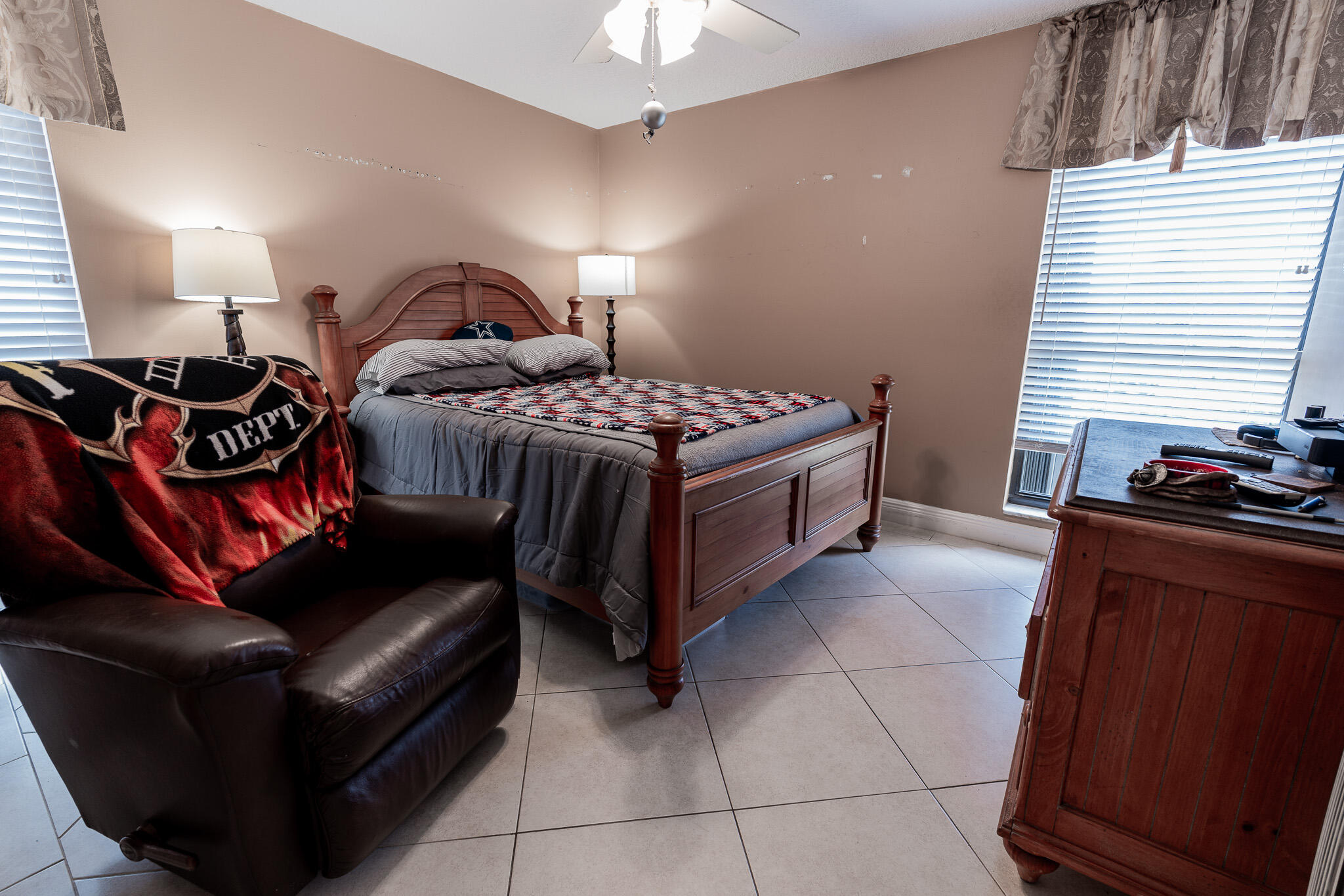 WOODLAND LAKES - Residential