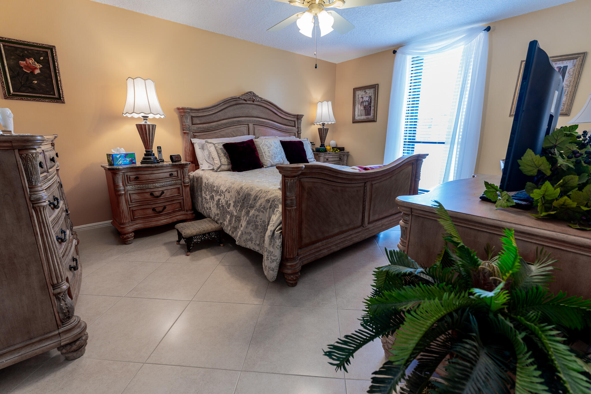 WOODLAND LAKES - Residential