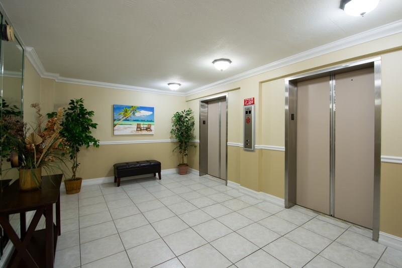 BAY YACHT CLUB - Residential