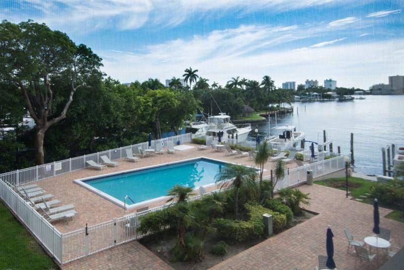 BAY YACHT CLUB - Residential