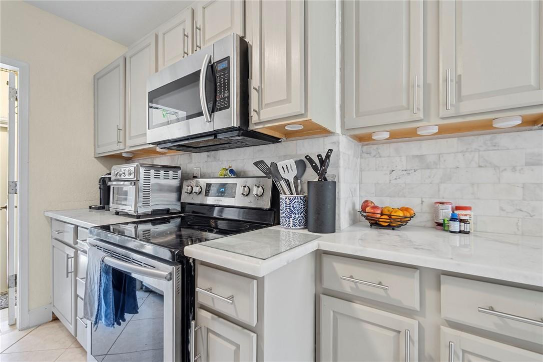 Lighthouse Bay Condo - Residential Lease